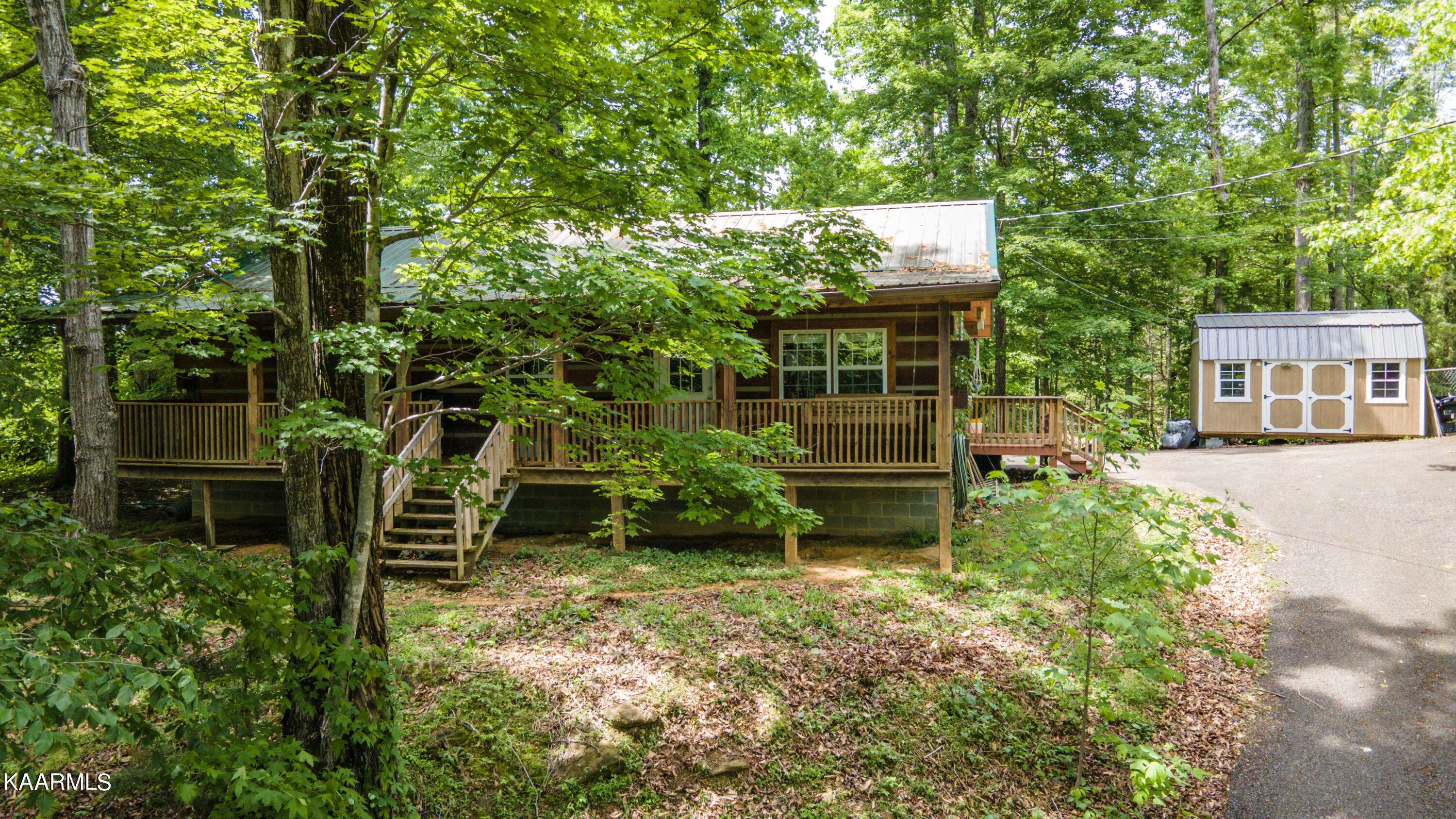 Tellico Plains, TN 37385,256 Lee Rd