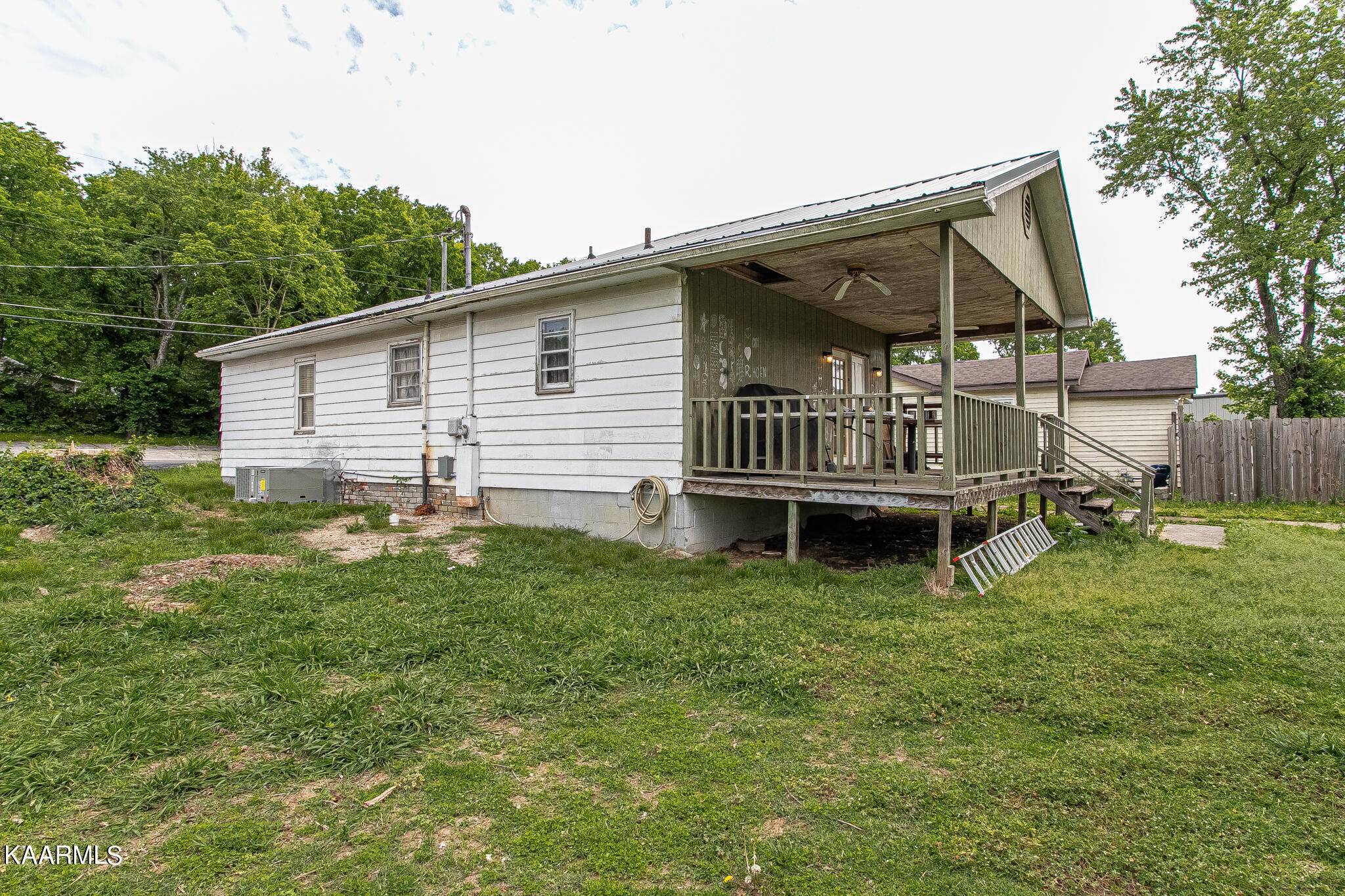 Knoxville, TN 37914,3910 Linden Ave