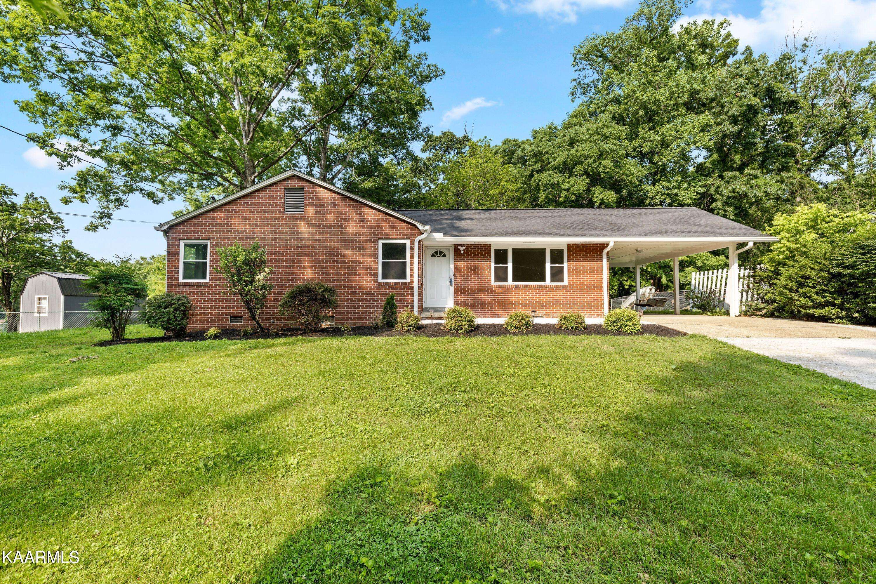 Powell, TN 37849,107 Forest CIR