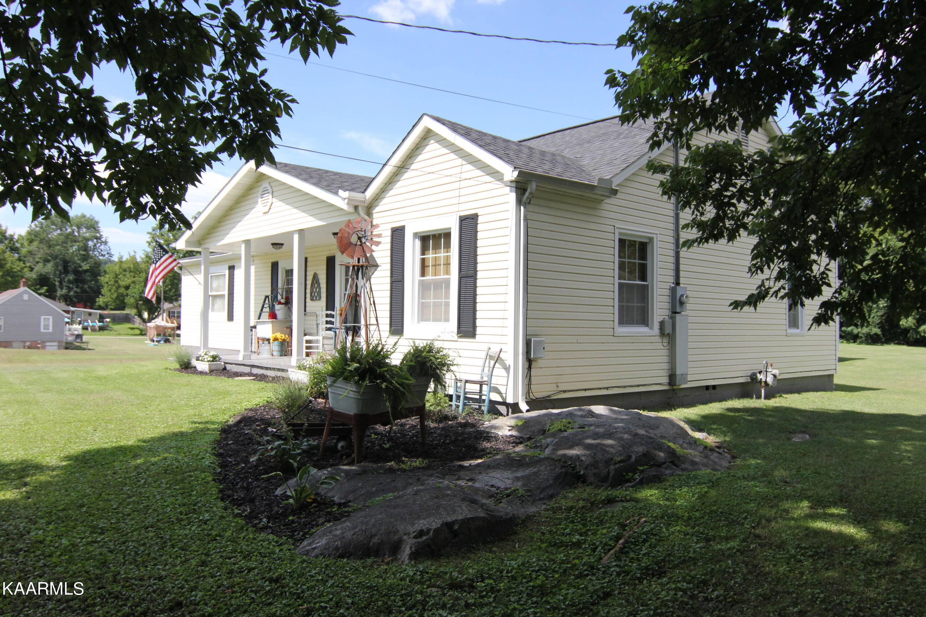 Knoxville, TN 37917,3116 Alice Bell Rd