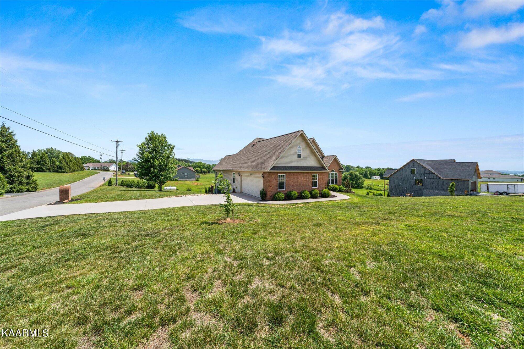 Dandridge, TN 37725,229 Florence CIR