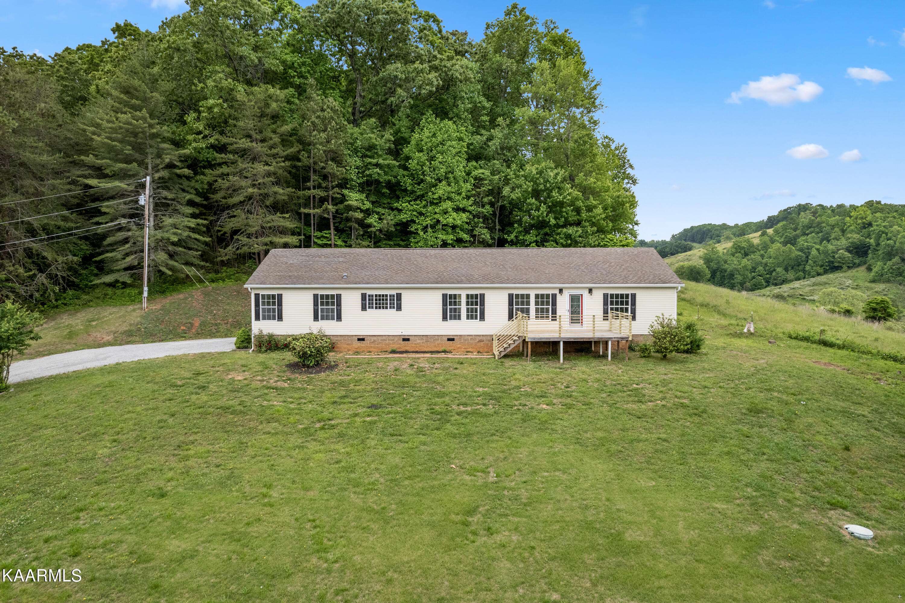 New Tazewell, TN 37825,338 Sandlick DR