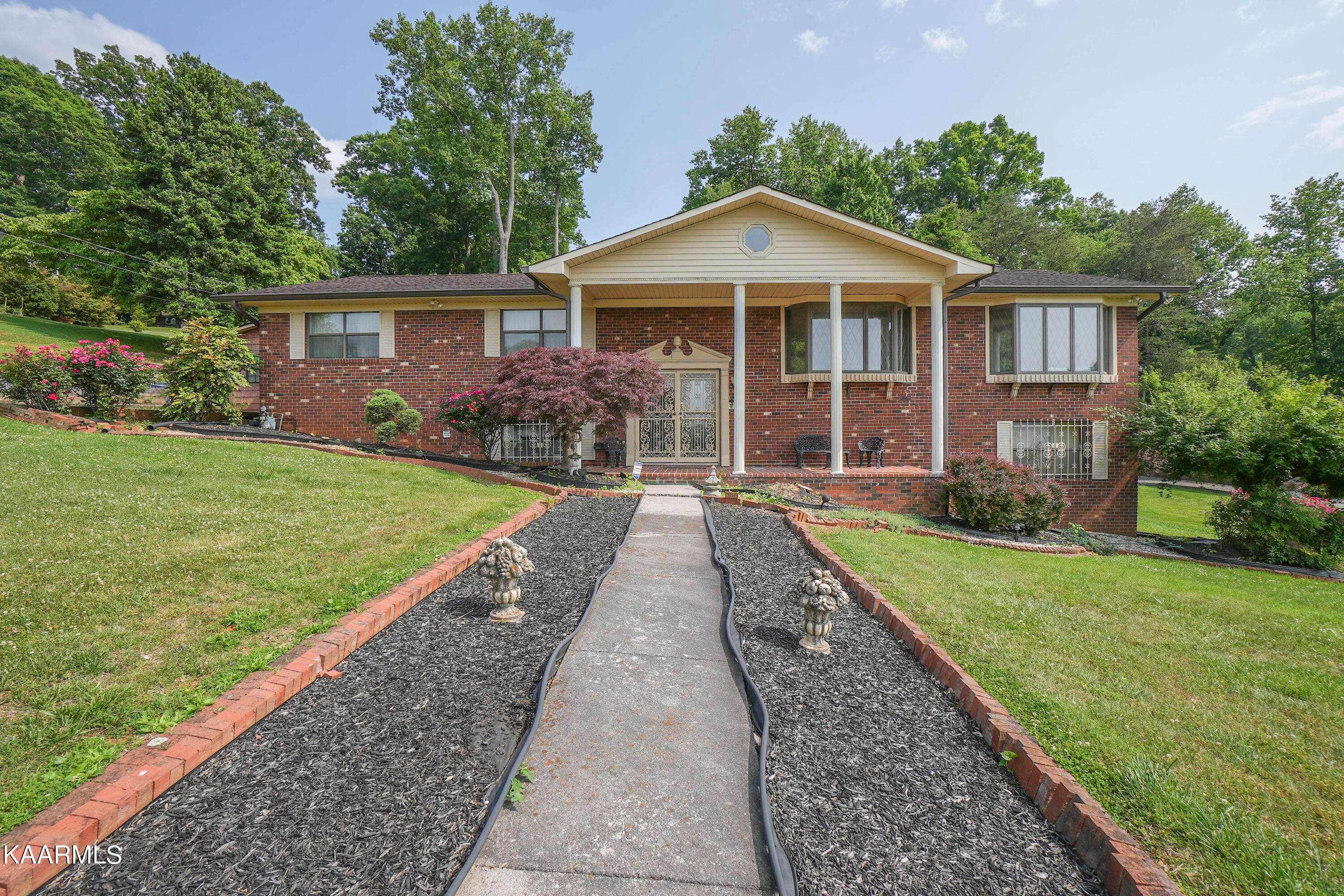 Louisville, TN 37777,1242 Top Hill CIR