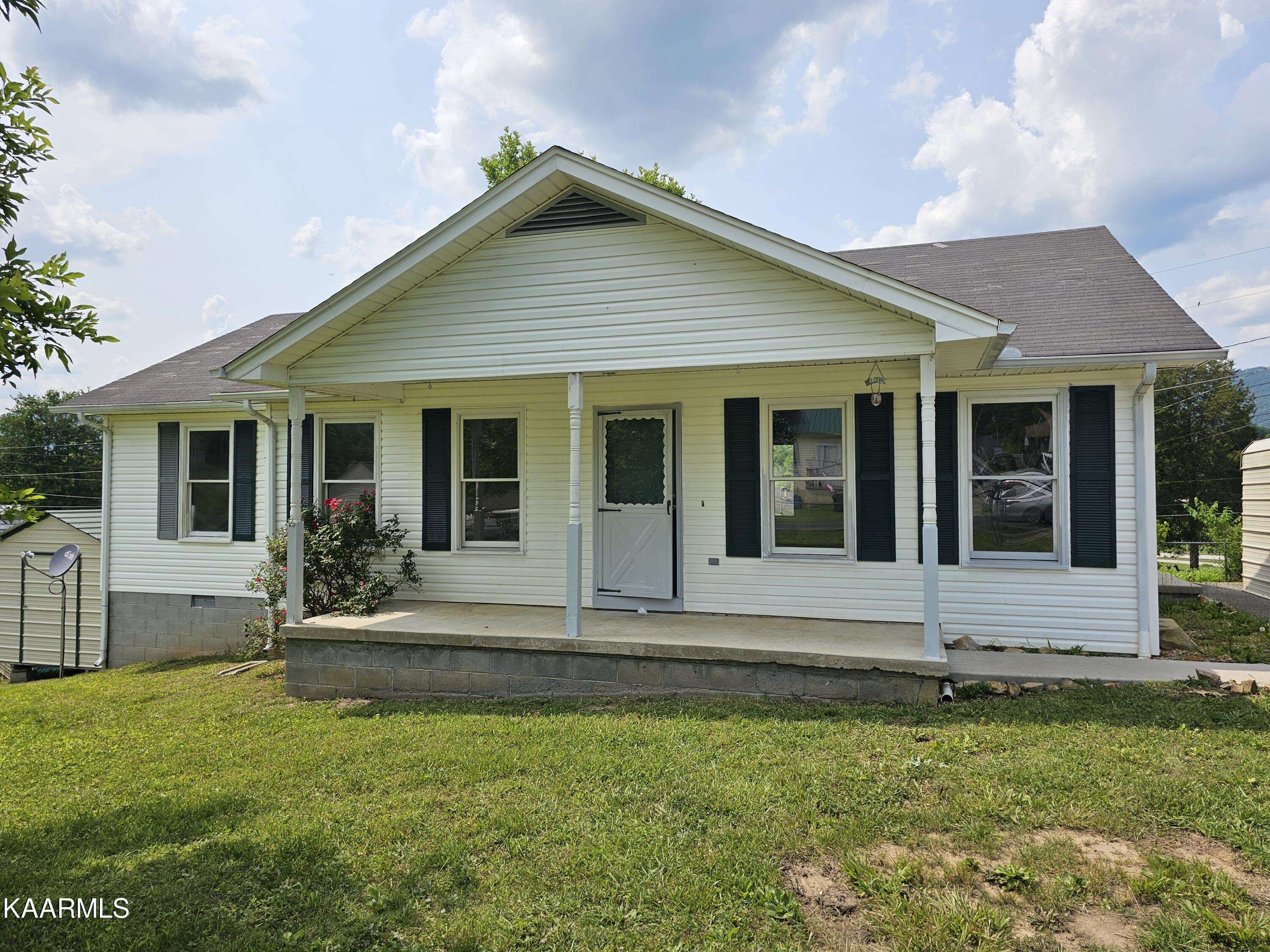 Lafollette, TN 37766,115 J Everette LN