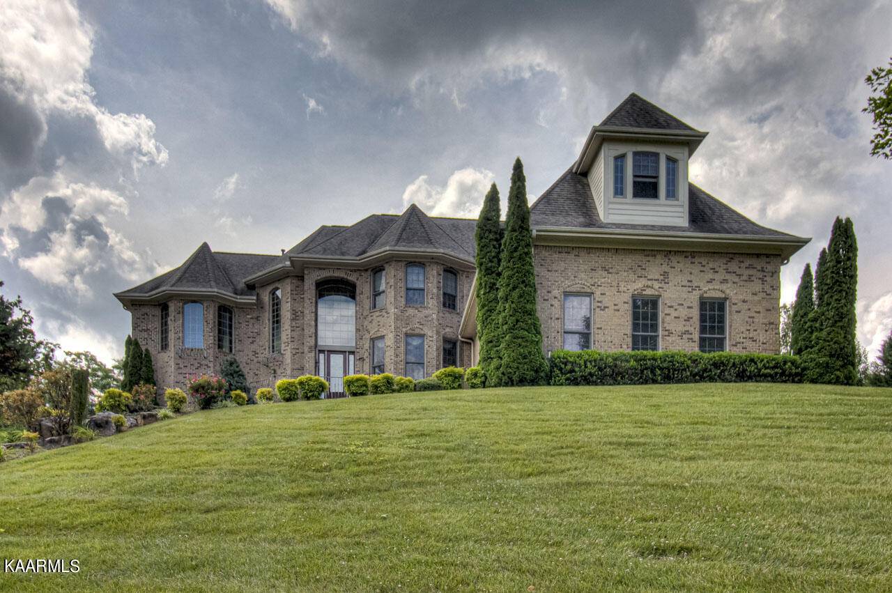 Dandridge, TN 37725,4318 Stonehenge WAY