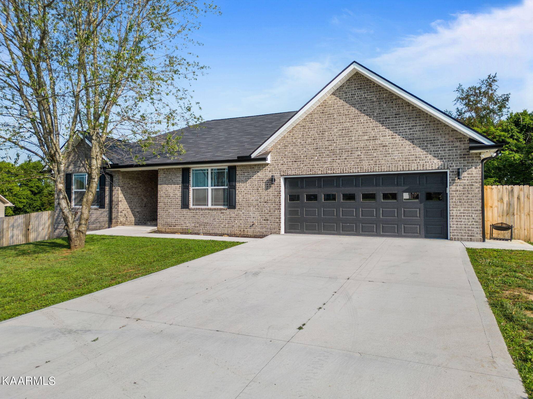 Lenoir City, TN 37772,350 Hilltop DR