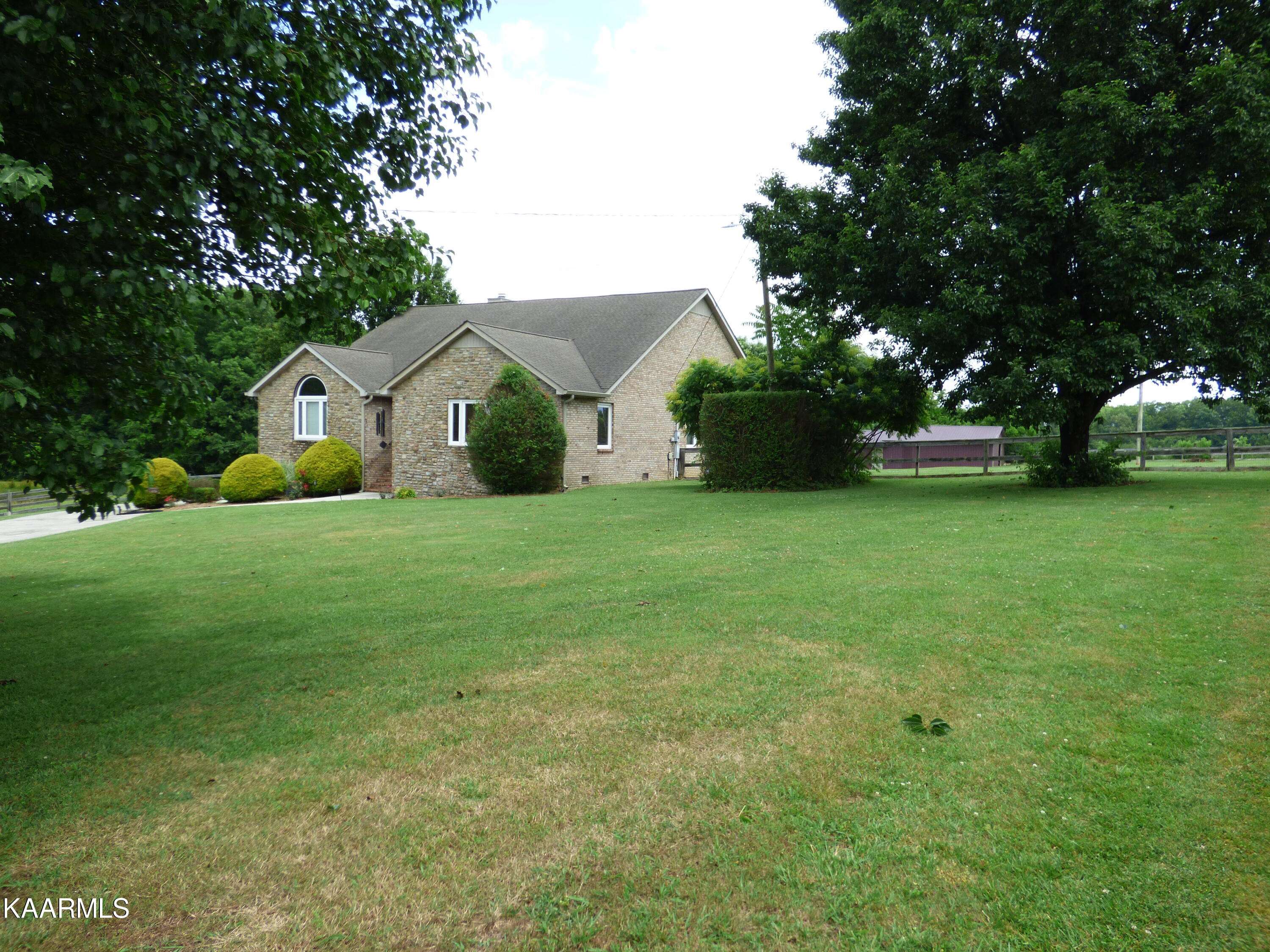 Crossville, TN 38571,472 Carson Rd