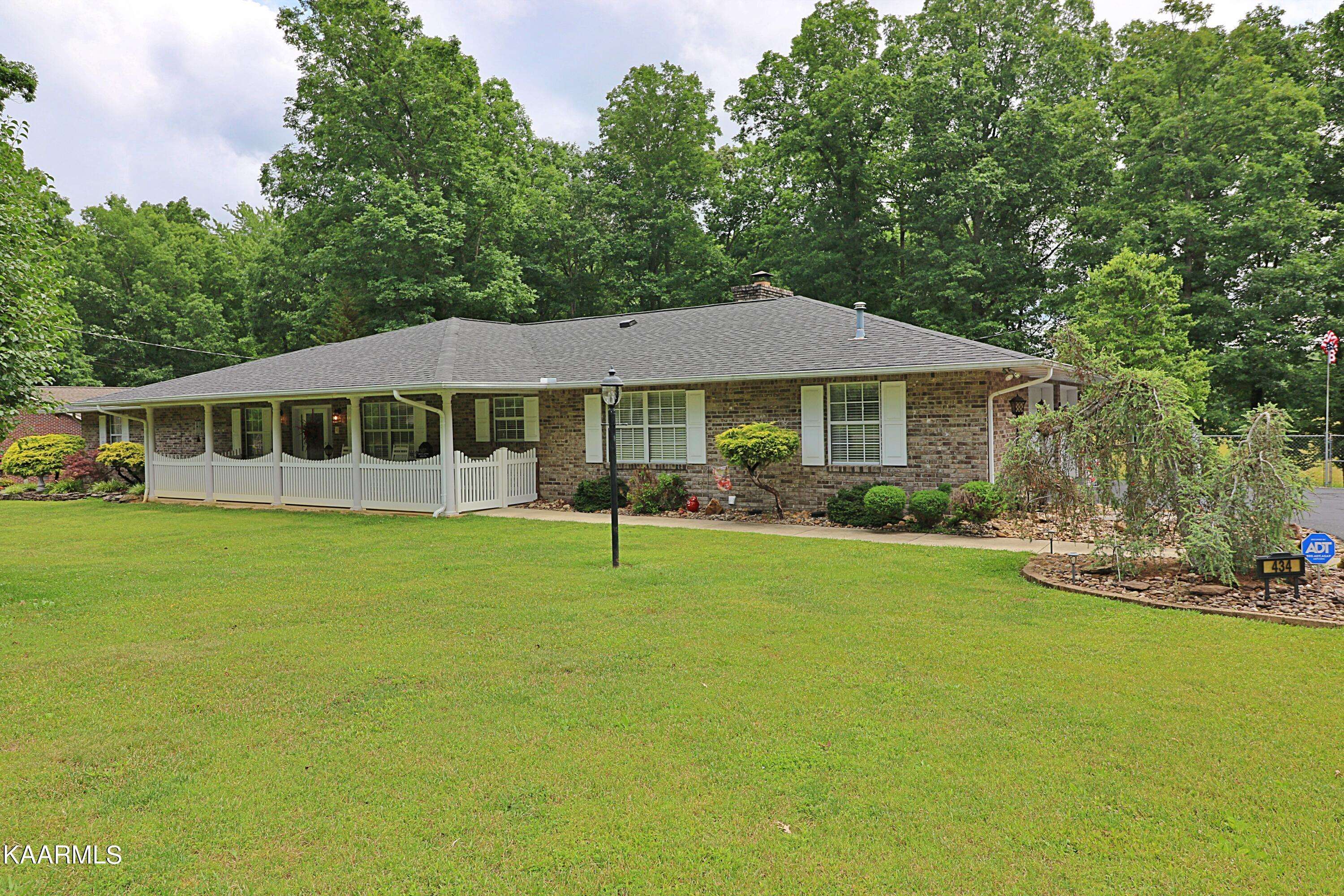 Oneida, TN 37841,434 Meadow Creek DR