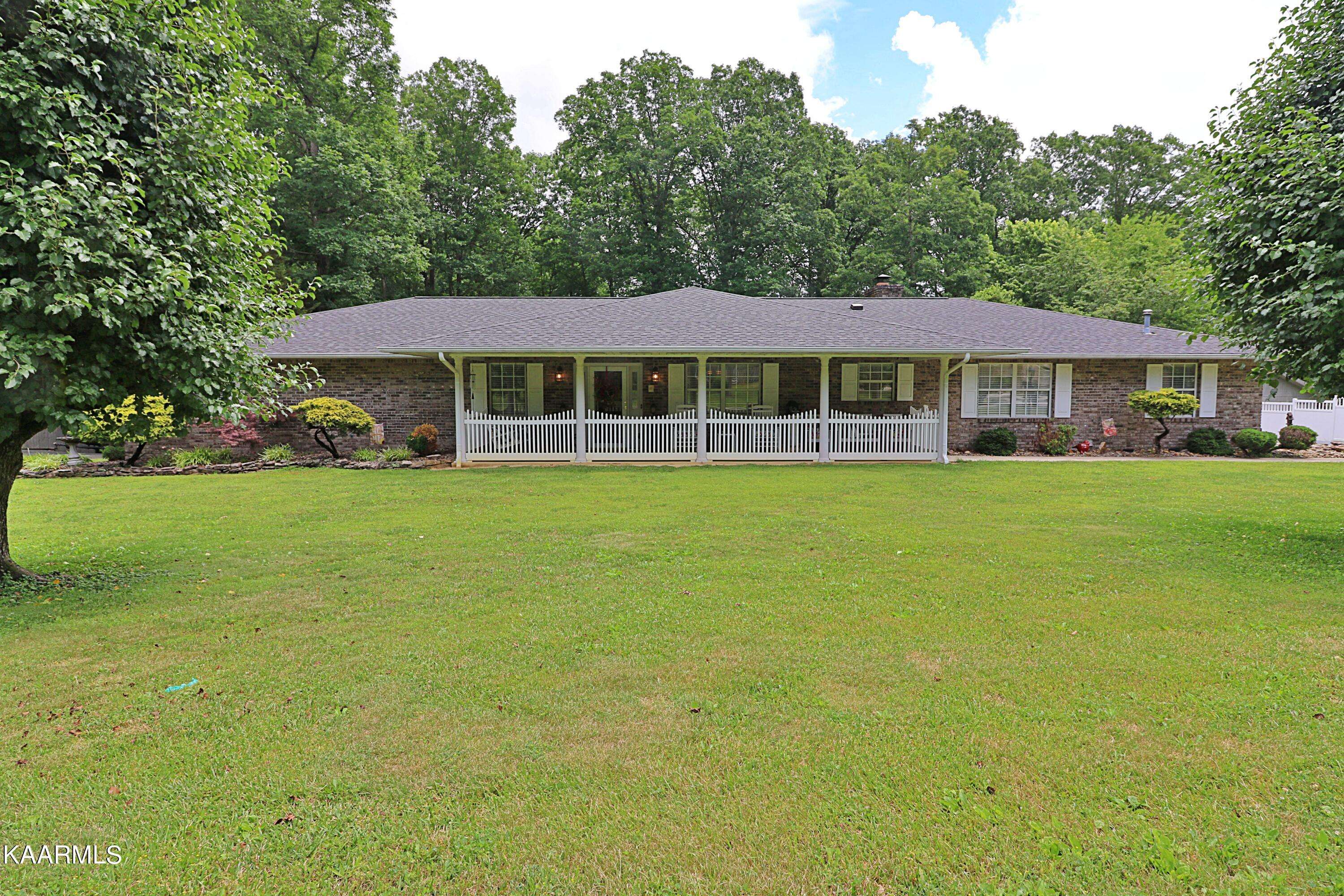 Oneida, TN 37841,434 Meadow Creek DR