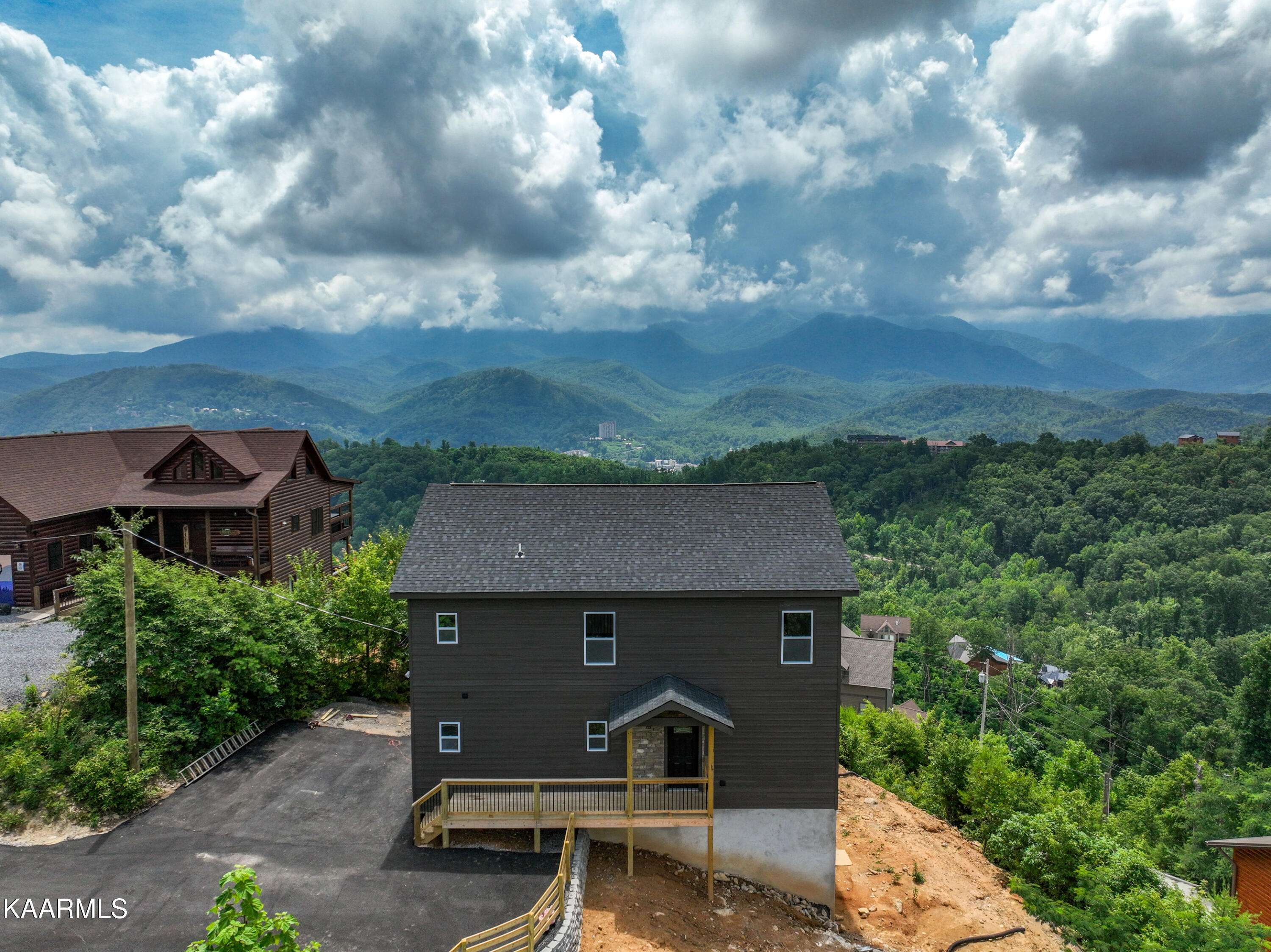 Gatlinburg, TN 37738,838 Leisure LN