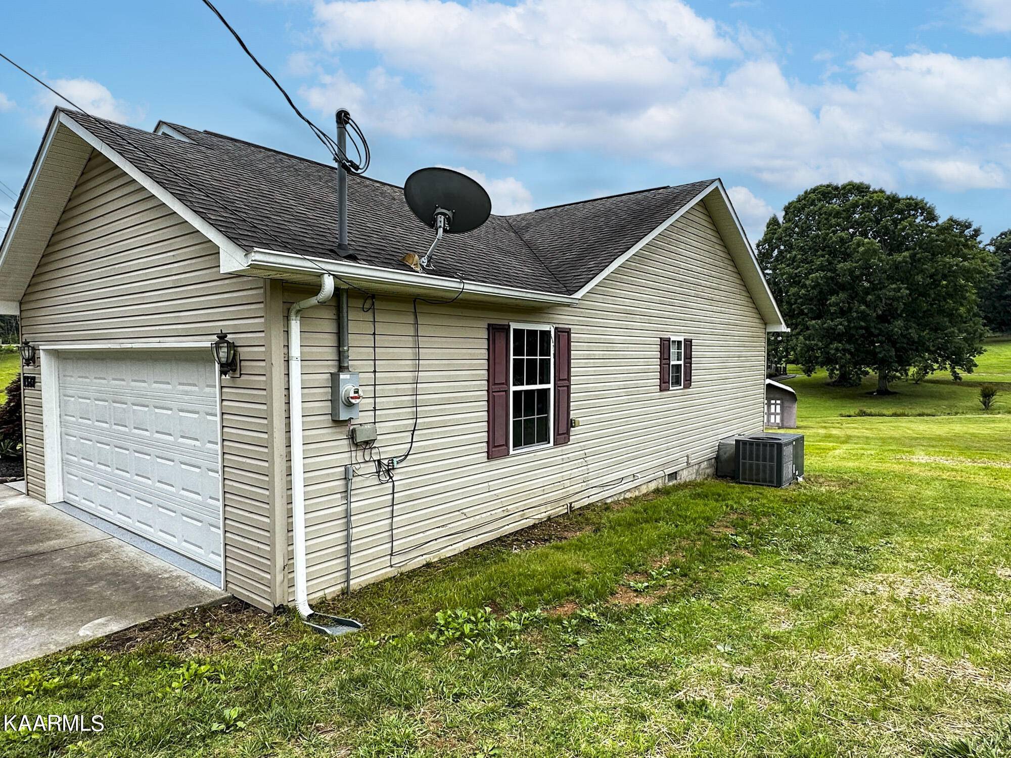 Dandridge, TN 37725,1327 Old Chisholm Tr