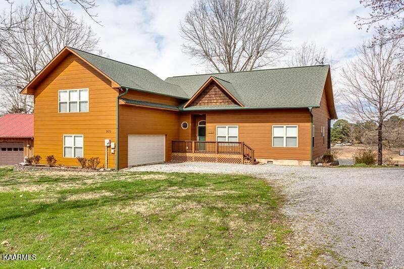 Sevierville, TN 37876,905 Holiday LN