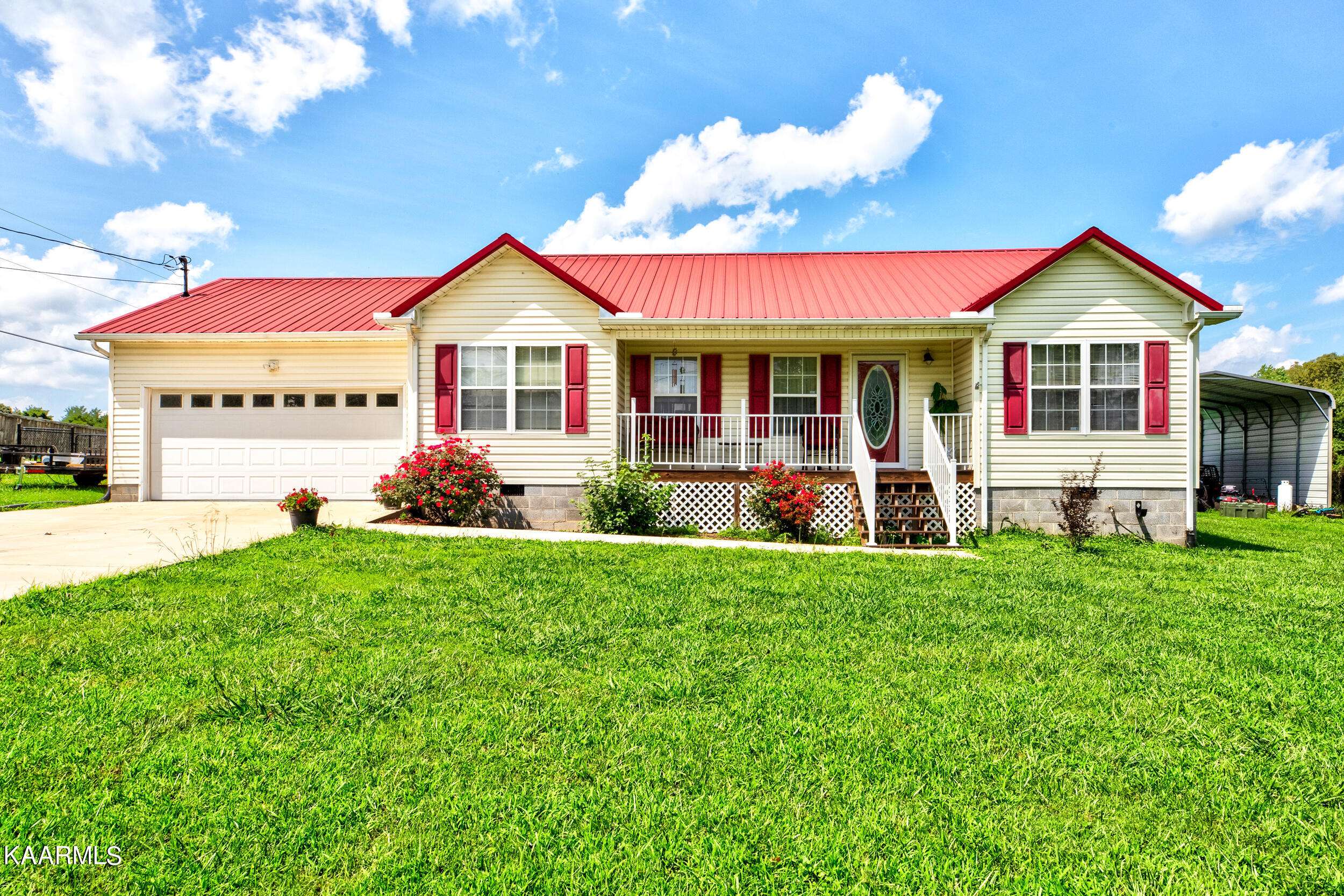 Jacksboro, TN 37757,2833 Pinecrest Rd