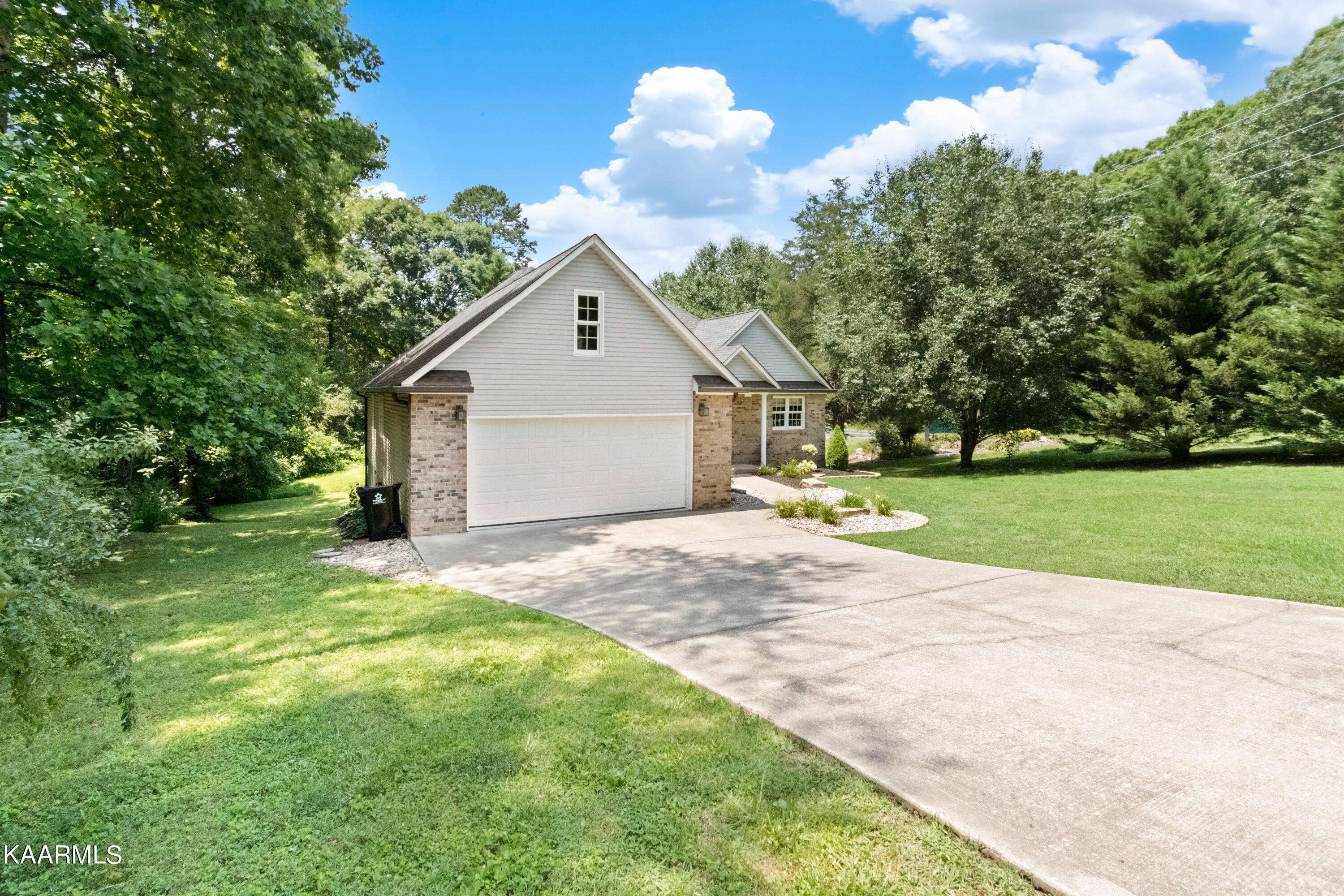 Loudon, TN 37774,101 Chanusi WAY