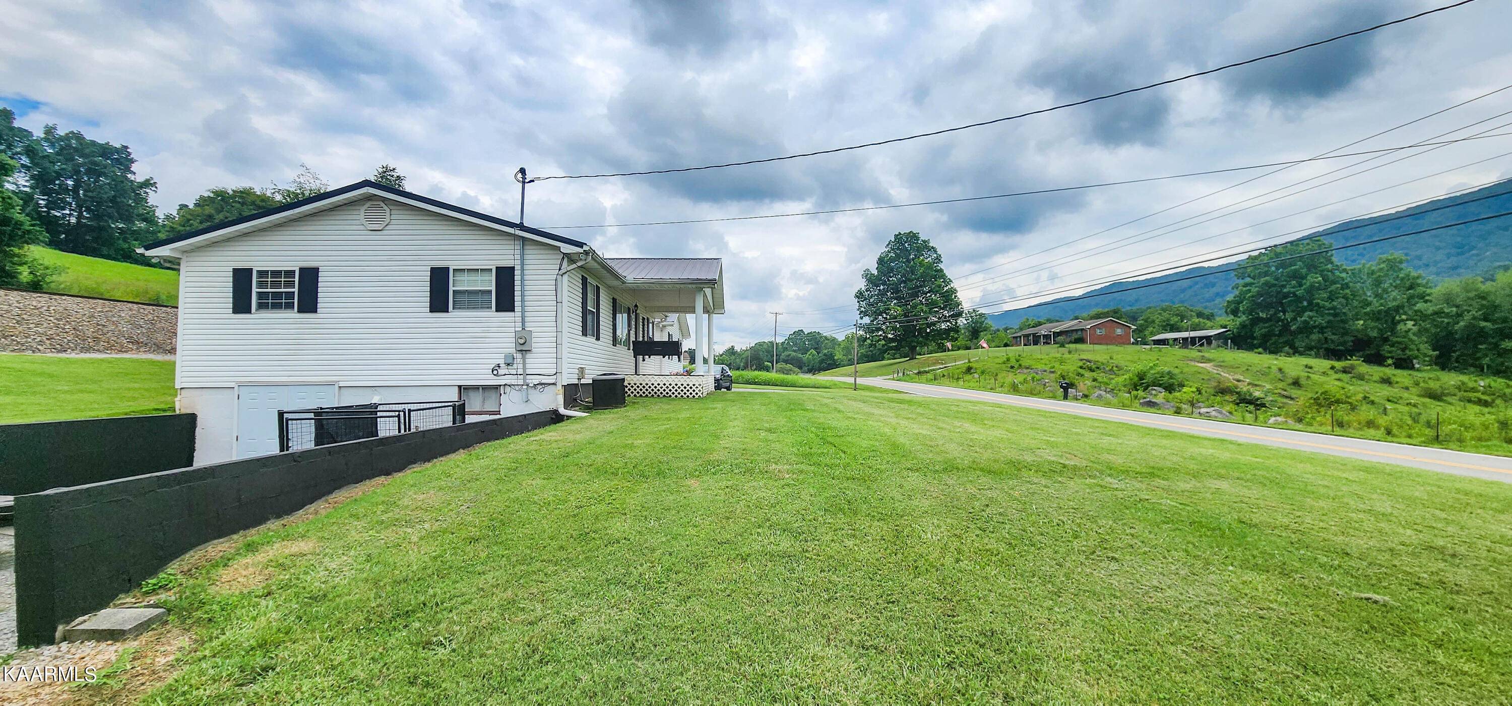 Washburn, TN 37888,11276 Highway 131