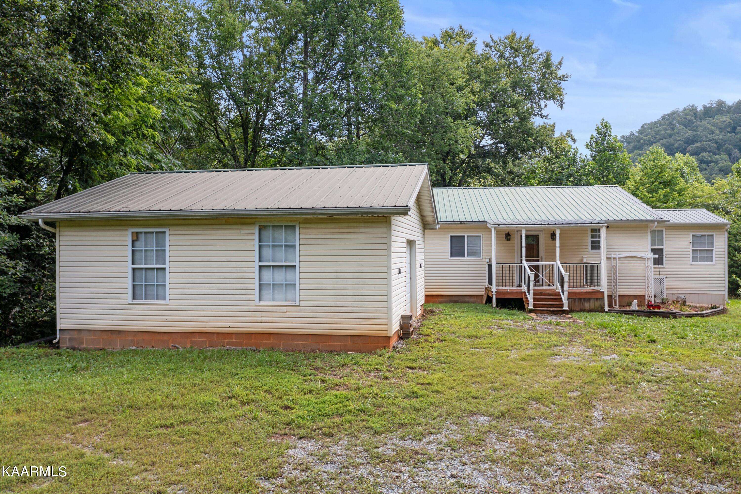 Rogersville, TN 37857,184 Pine Tr