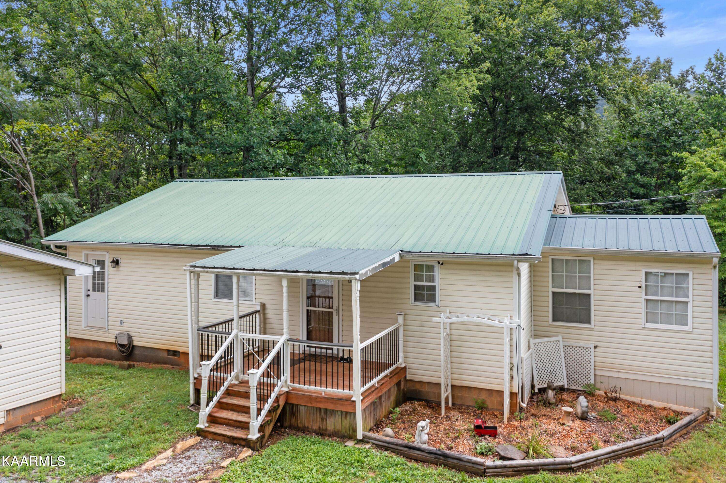 Rogersville, TN 37857,184 Pine Tr