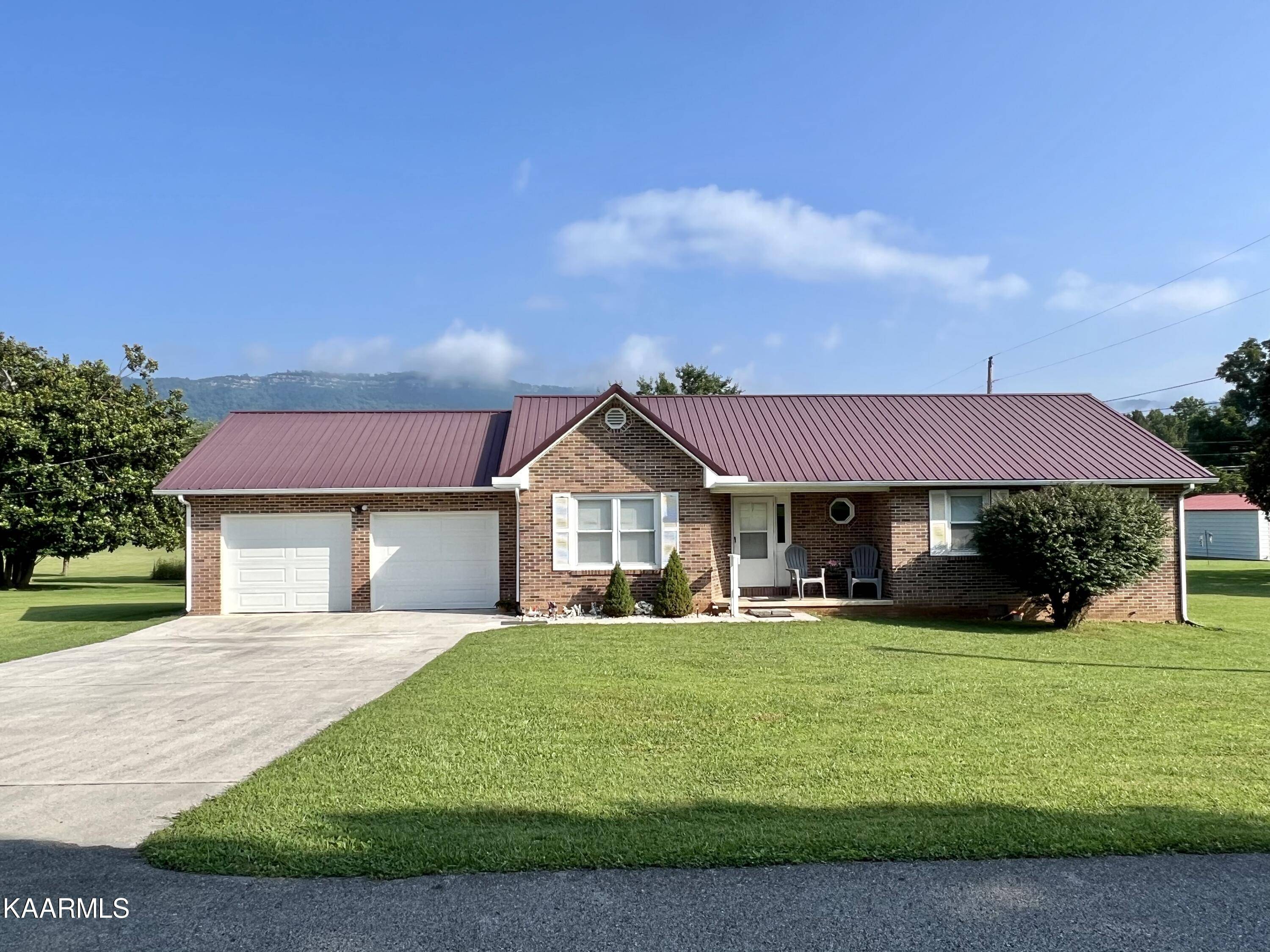 Lafollette, TN 37766,129 Farris CIR