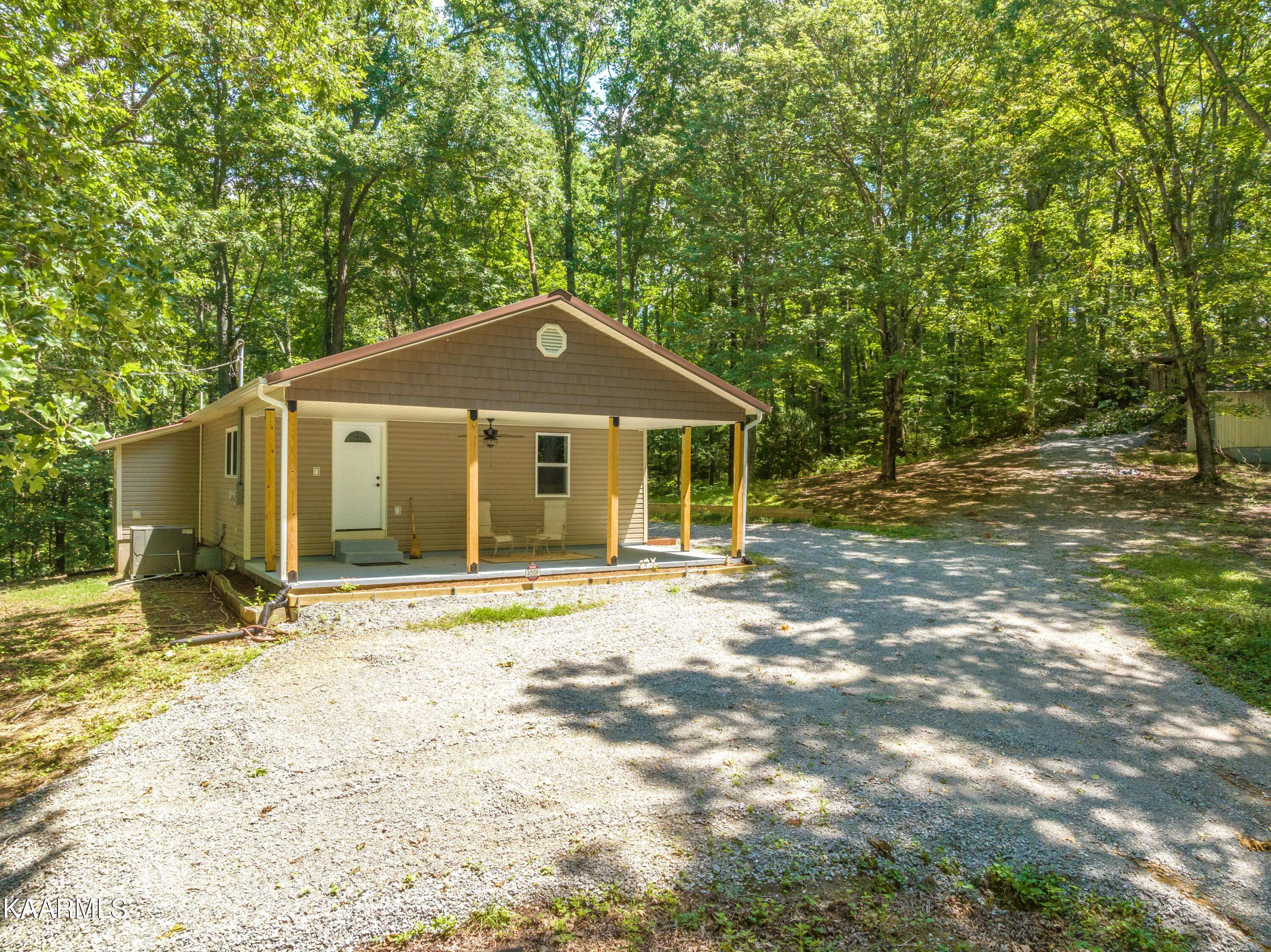 Greenback, TN 37742,590 Riden Rd