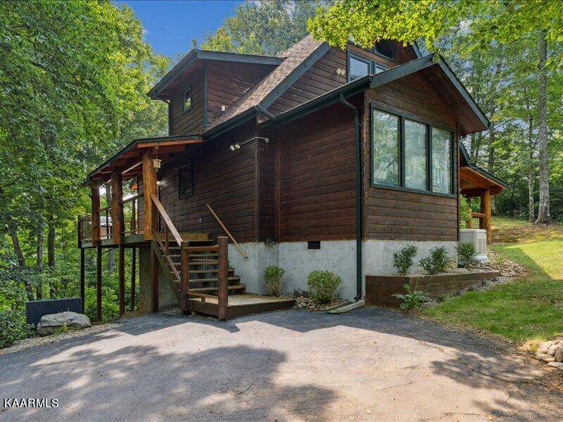 Gatlinburg, TN 37738,514 Deer Path LN