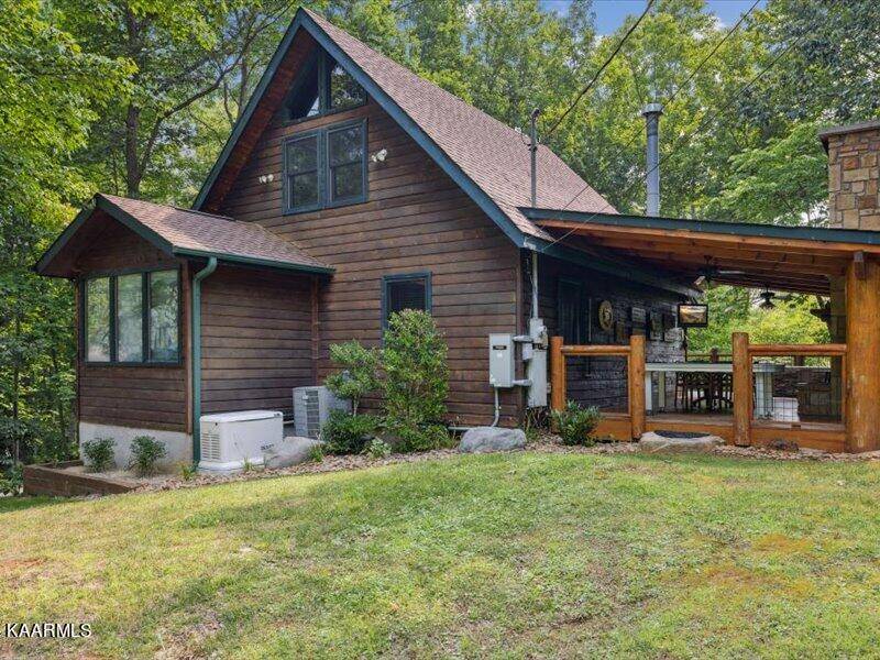 Gatlinburg, TN 37738,514 Deer Path LN