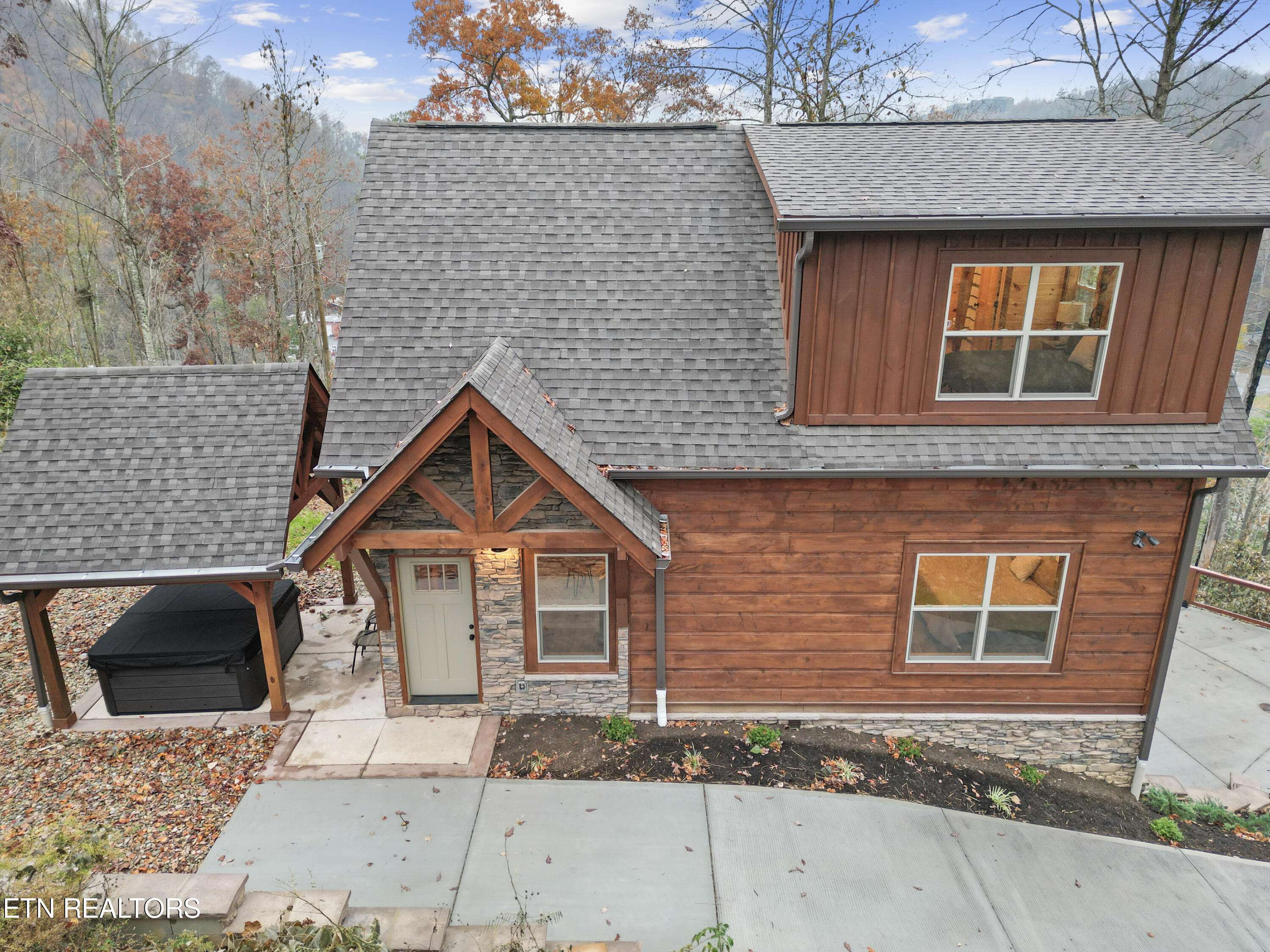 Gatlinburg, TN 37738,333 Sterling Dr. DR