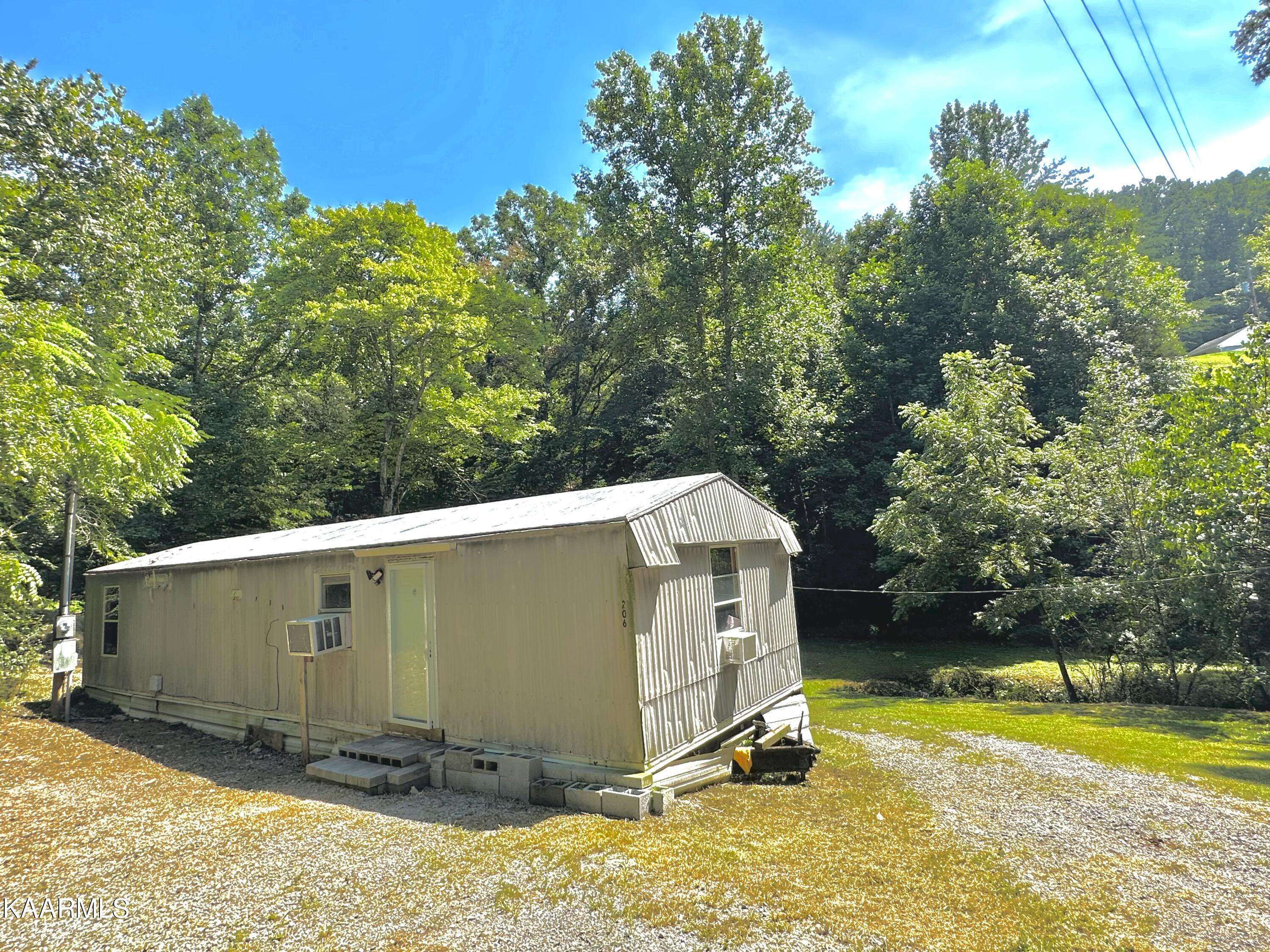 Heiskell, TN 37754,206 Davidson Hollow Rd