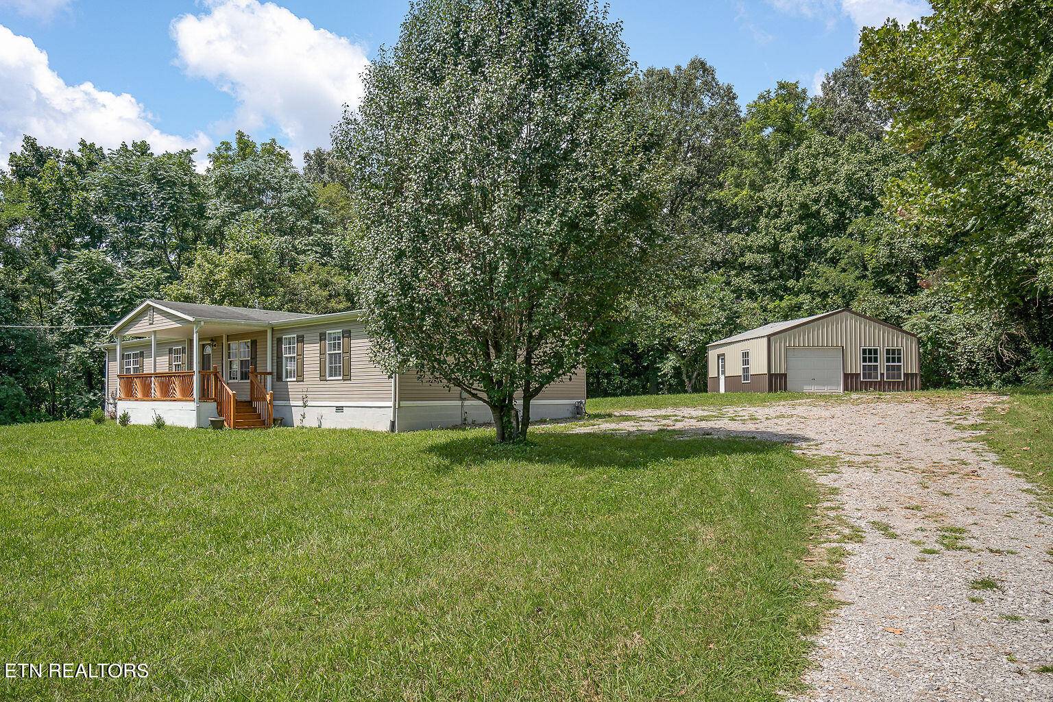 Sparta, TN 38583,504 CEDAR GROVE ROAD LN