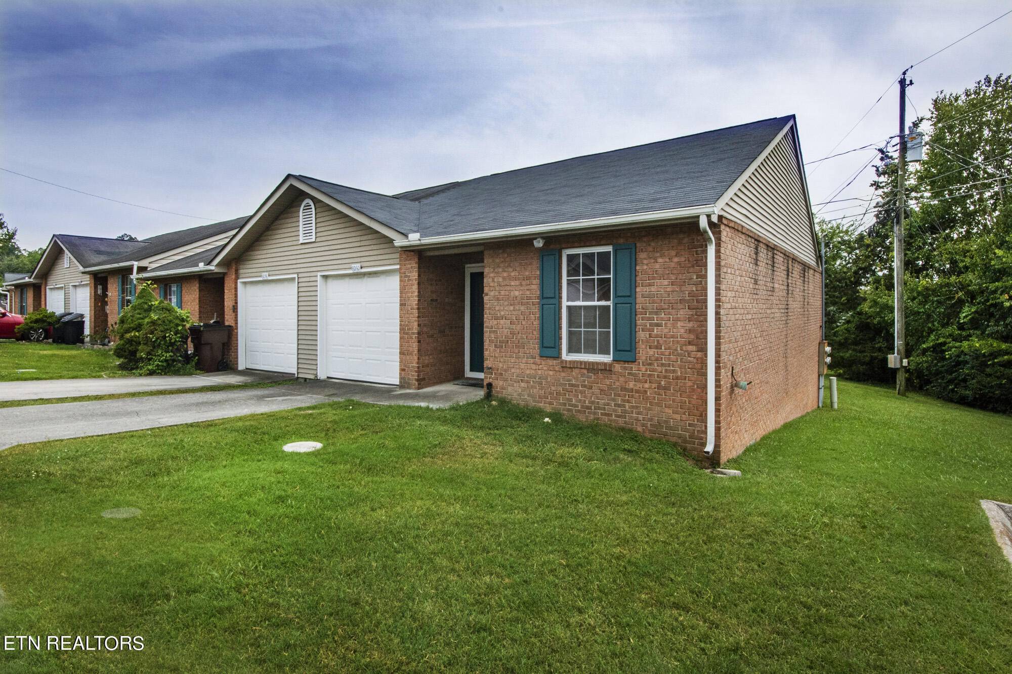 Powell, TN 37849,8060 Hansboro WAY