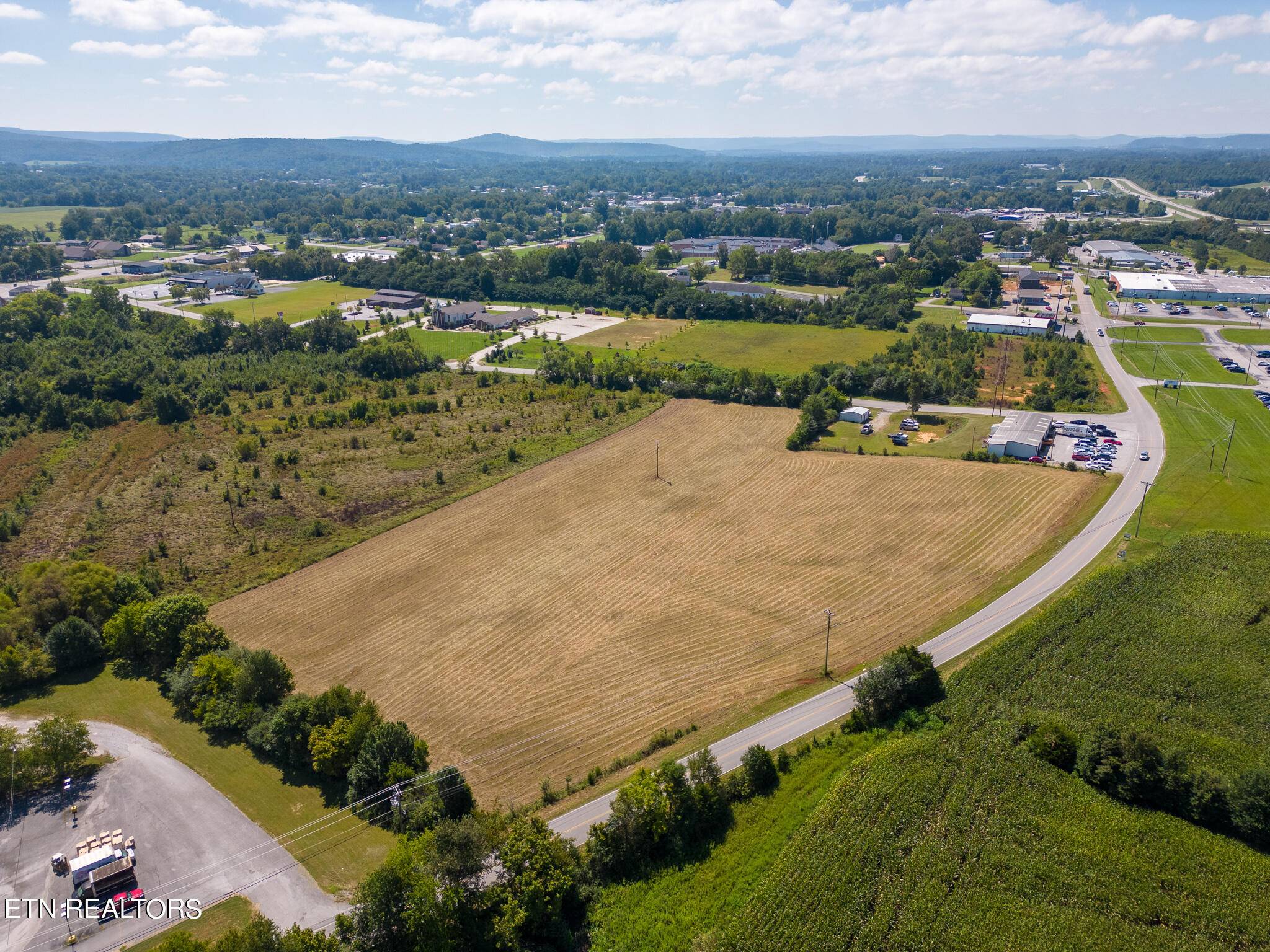 Sparta, TN 38583,8 AC Sewell DR