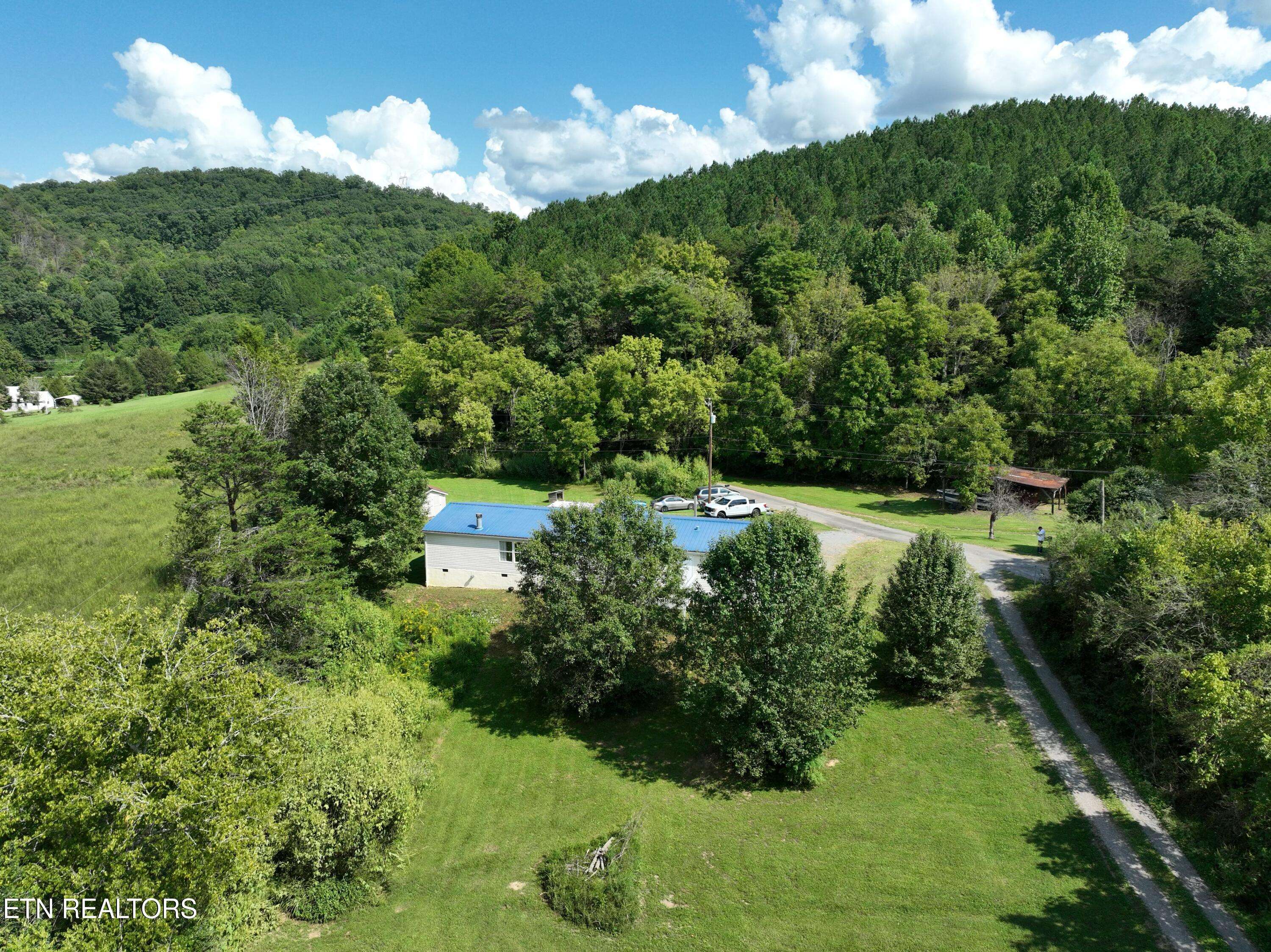 Tellico Plains, TN 37385,156 Martin Rd