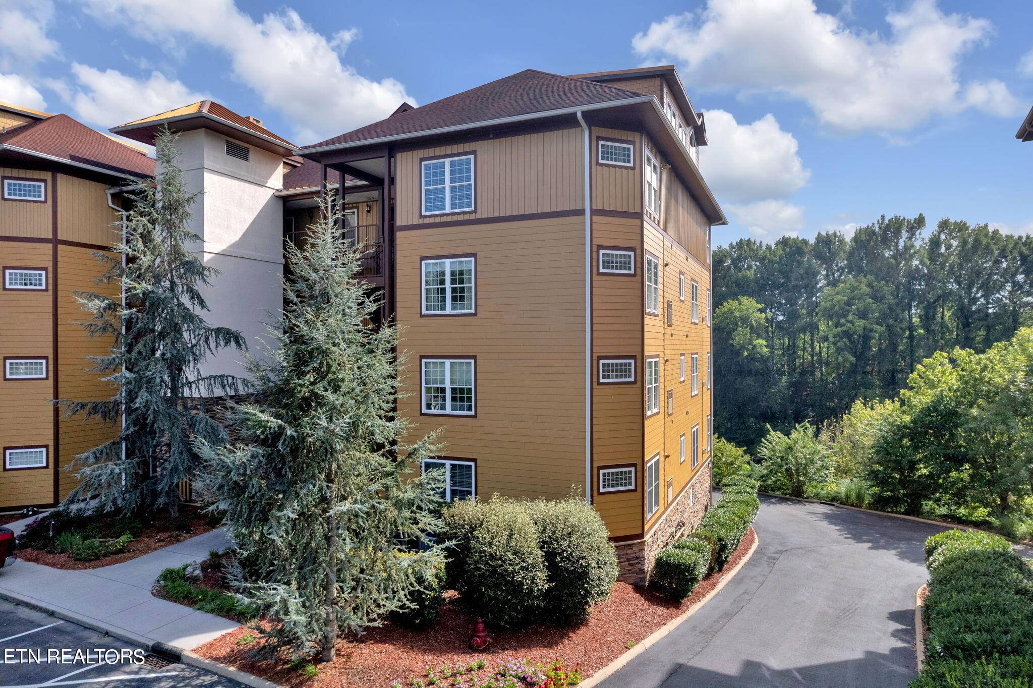 Sevierville, TN 37862,527 River Place Way UNIT 518 #518