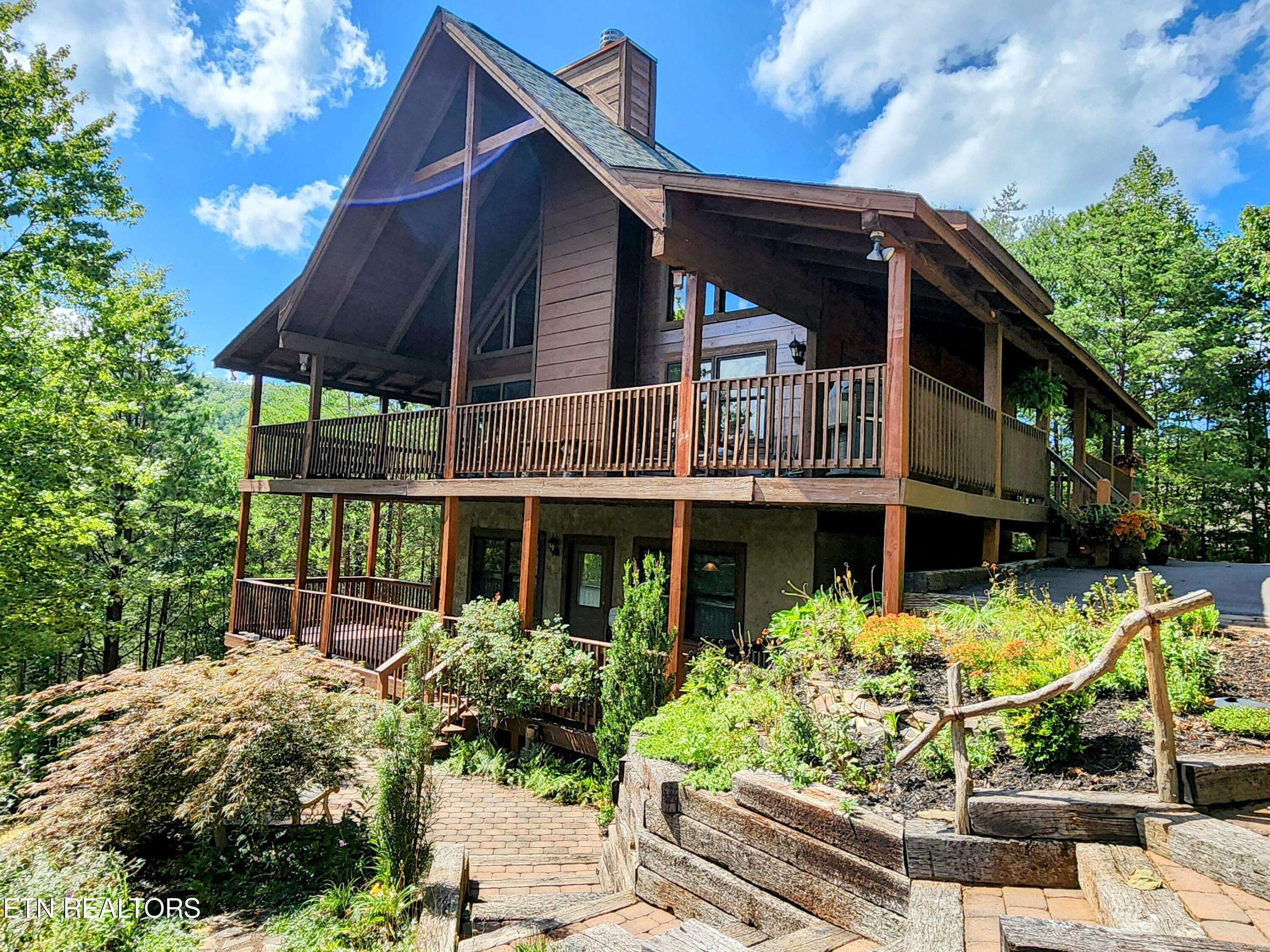 Sevierville, TN 37862,2644 Raccoon Hollow WAY