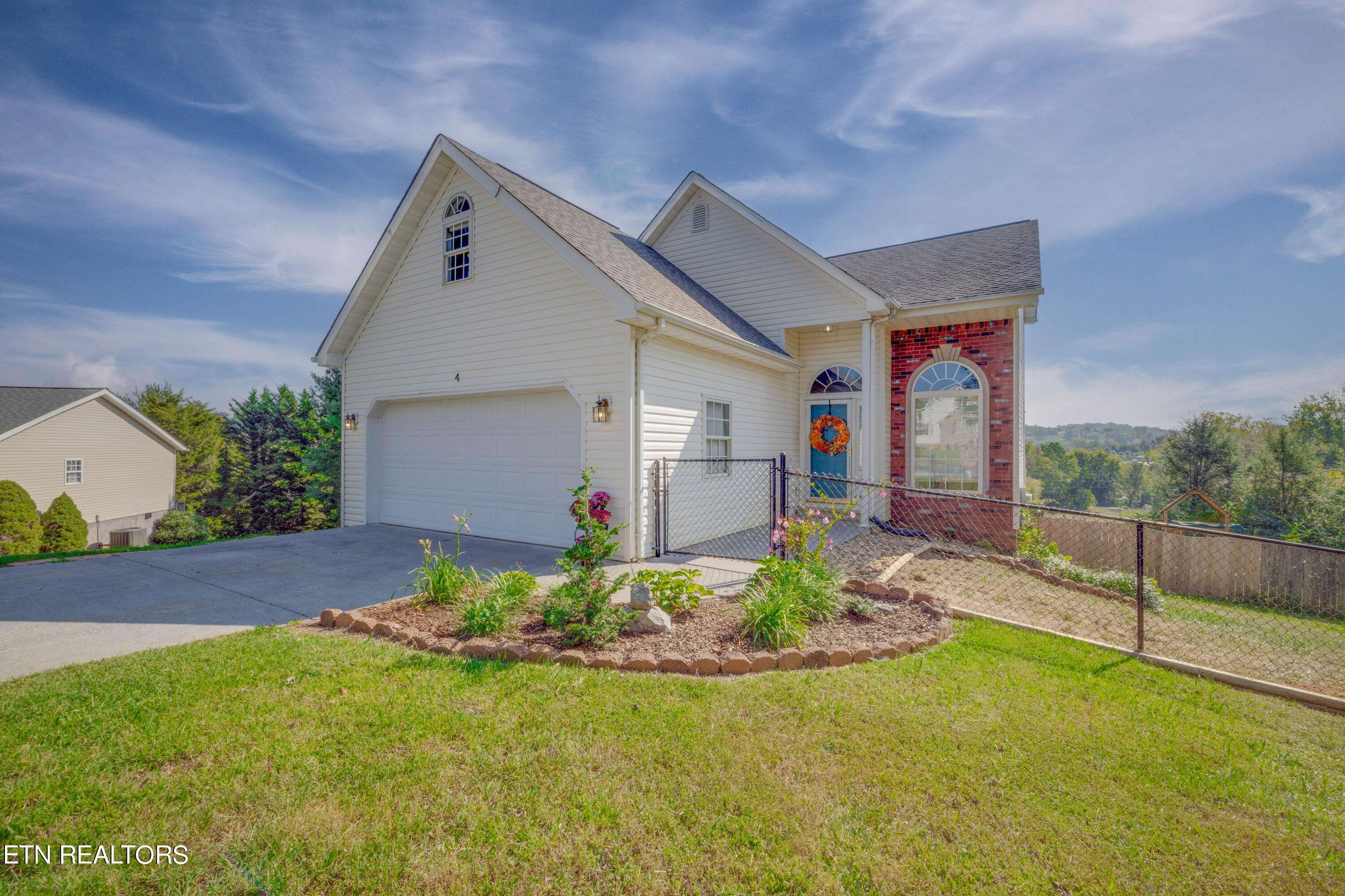 Johnson City, TN 37615,4 Rachel CT