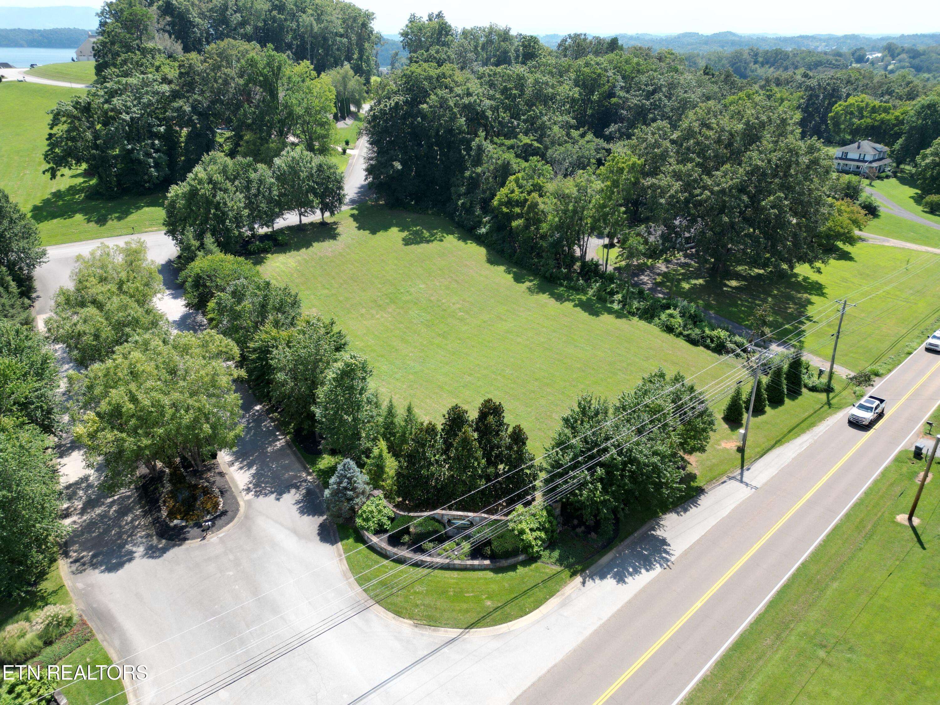 Dandridge, TN 37725,LOT 1 Majestic CIR