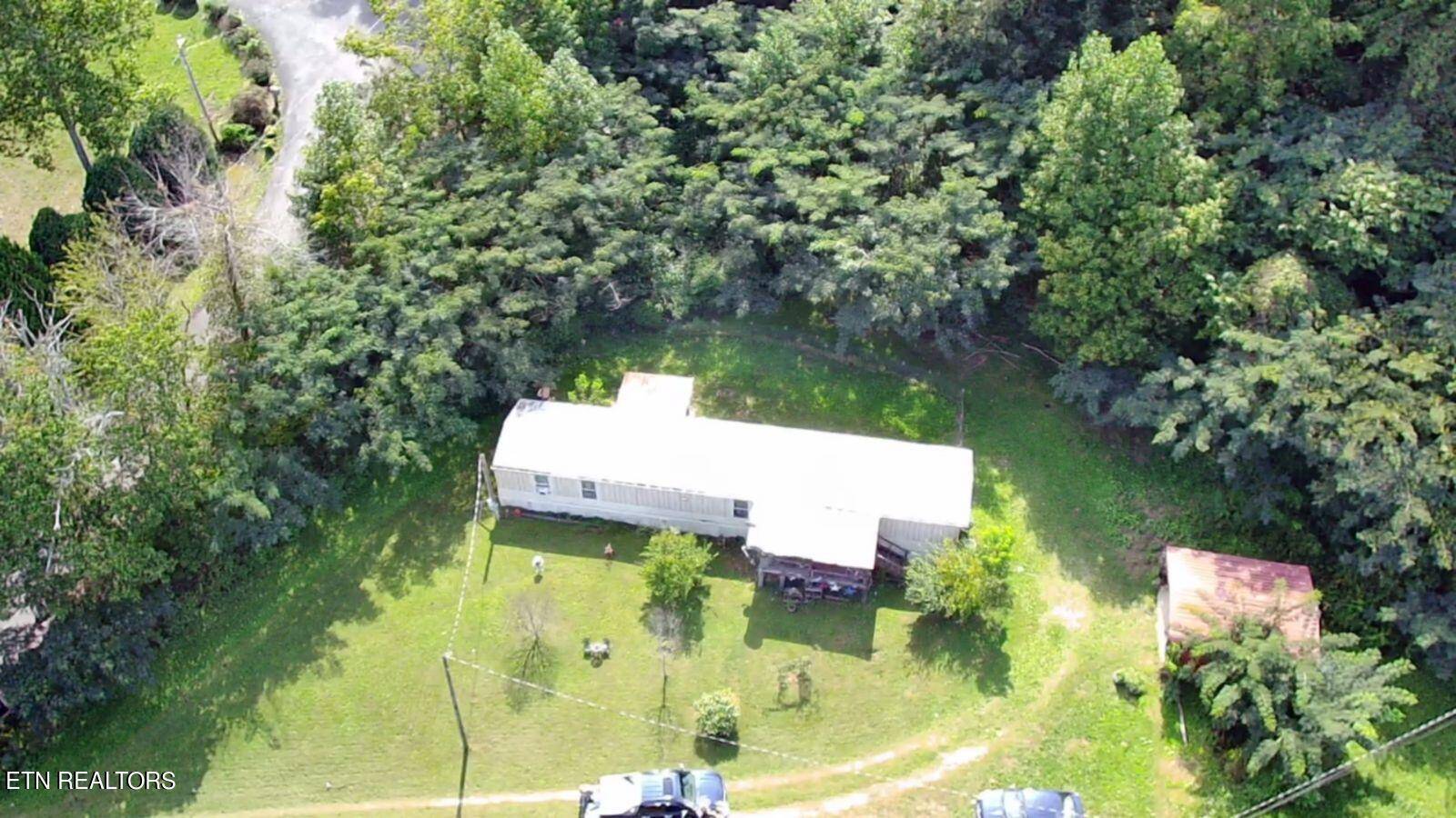 Jellico, TN 37762,1288 Maiden LN