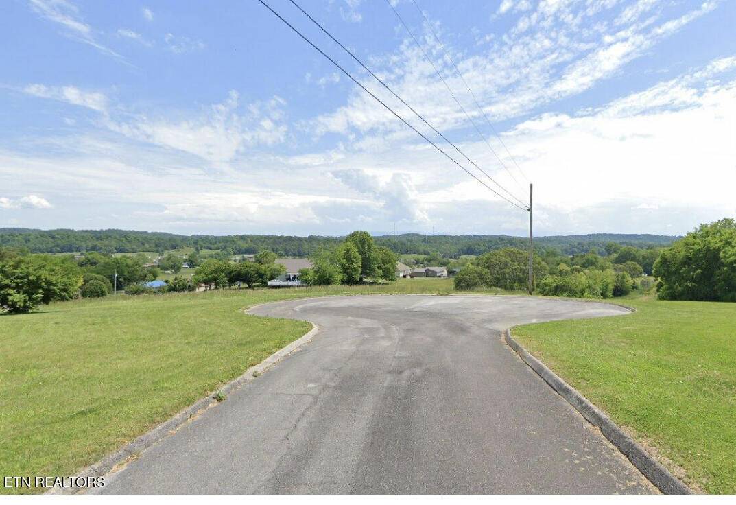 Jefferson City, TN 37760,5 Yorkshire CT