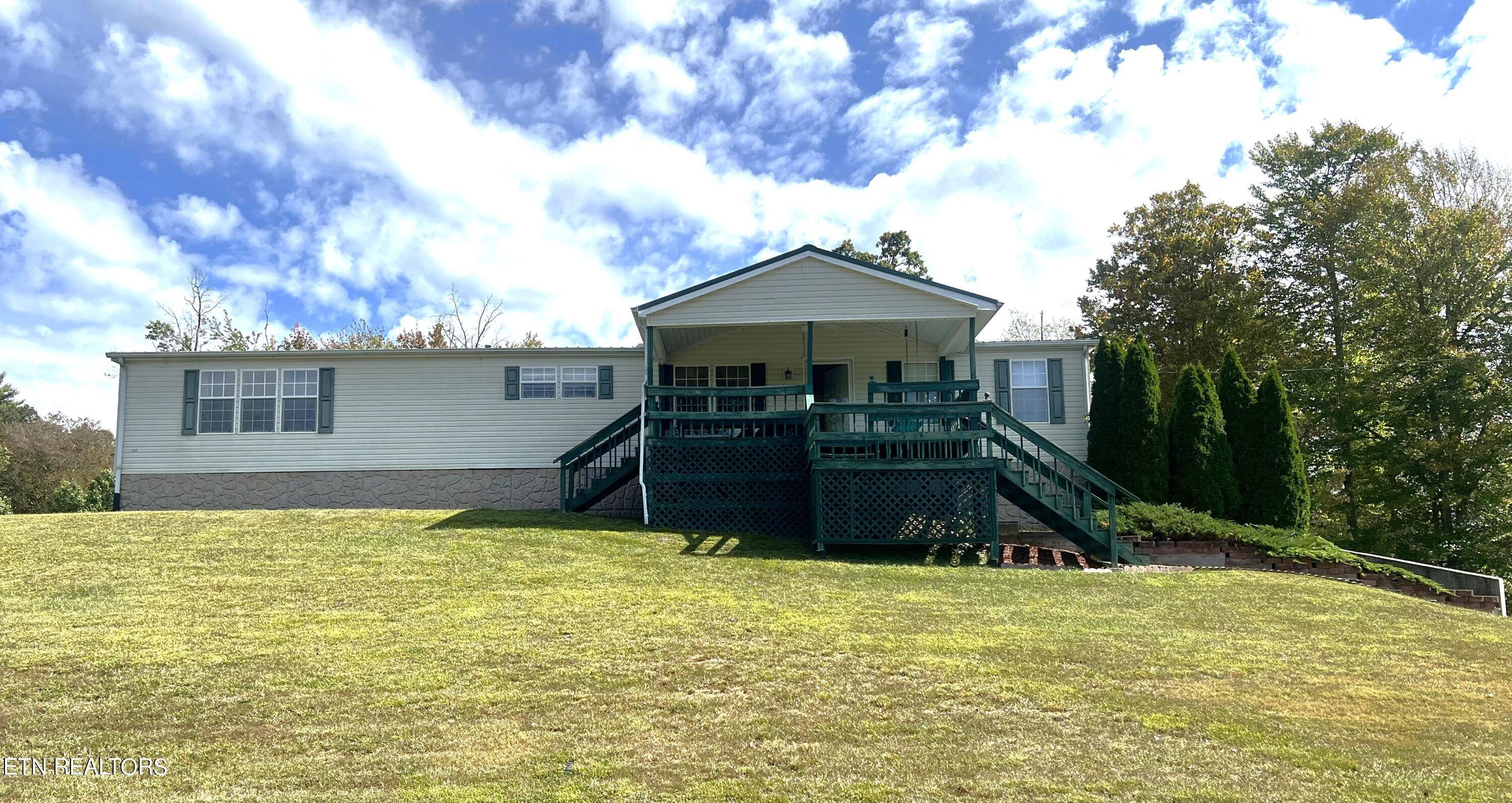 Oneida, TN 37841,126 Shirley LN