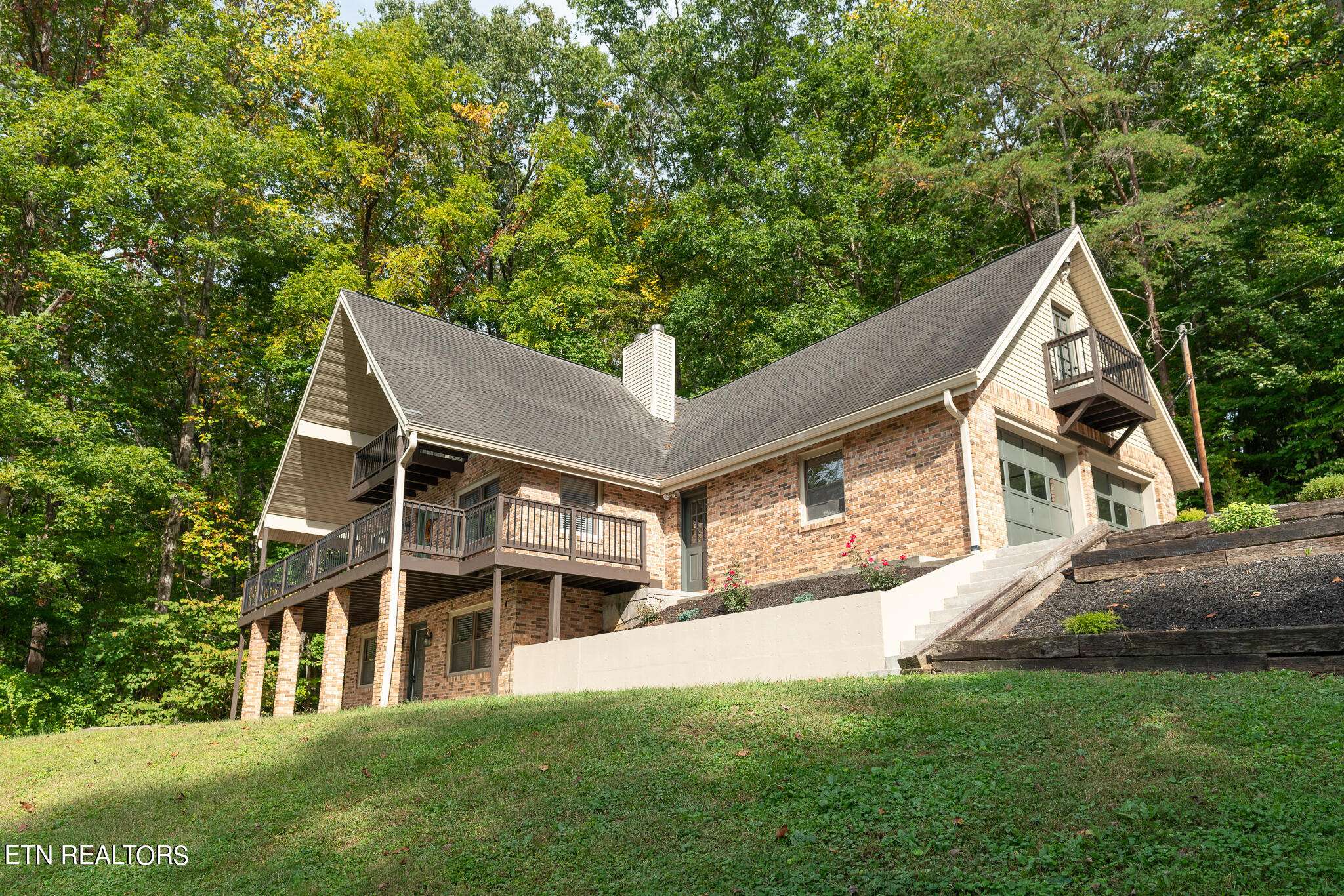 Lafollette, TN 37766,111 Golf Hill LN