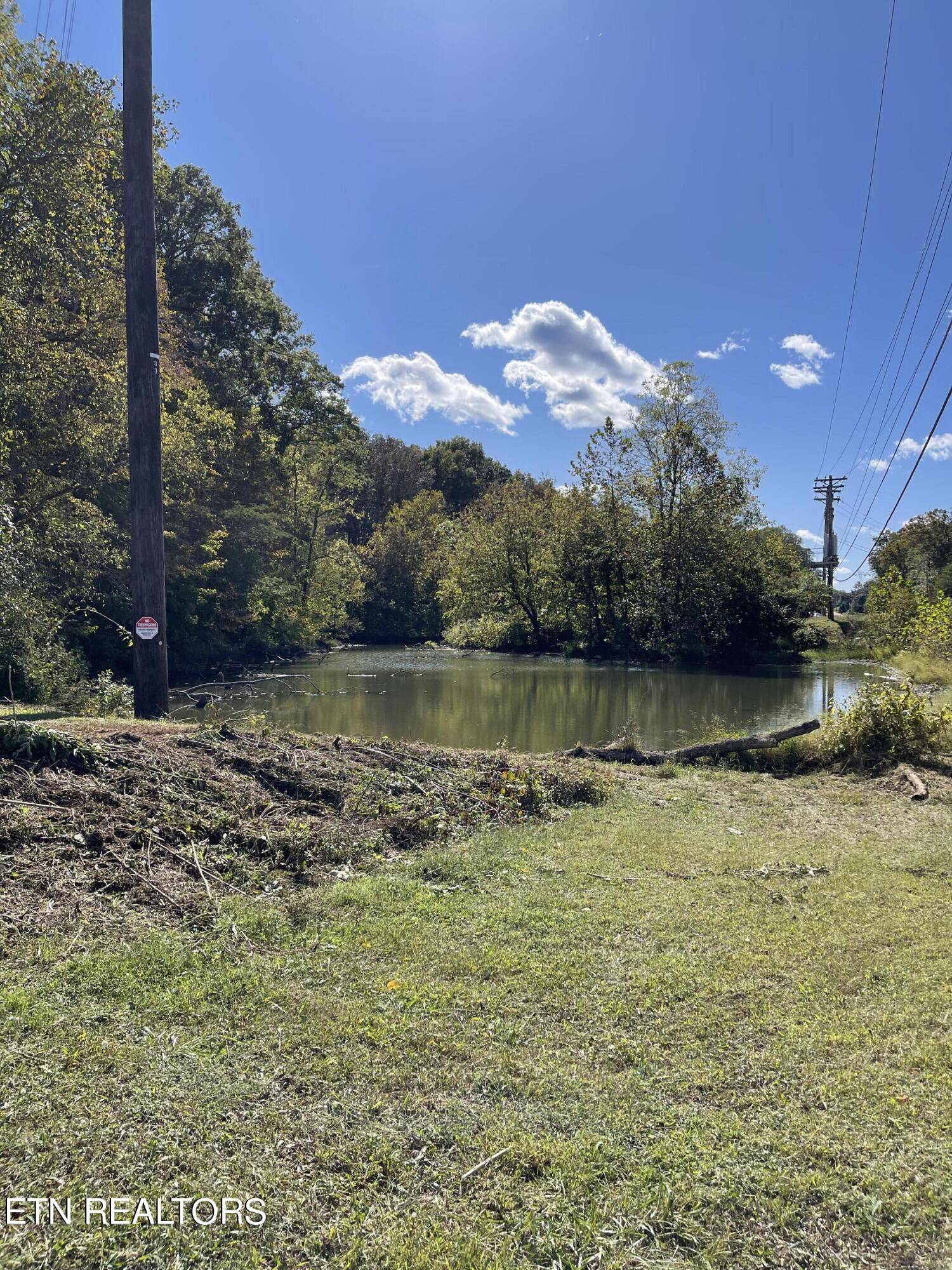 Oliver Springs, TN 37840,138 Bill Key LN