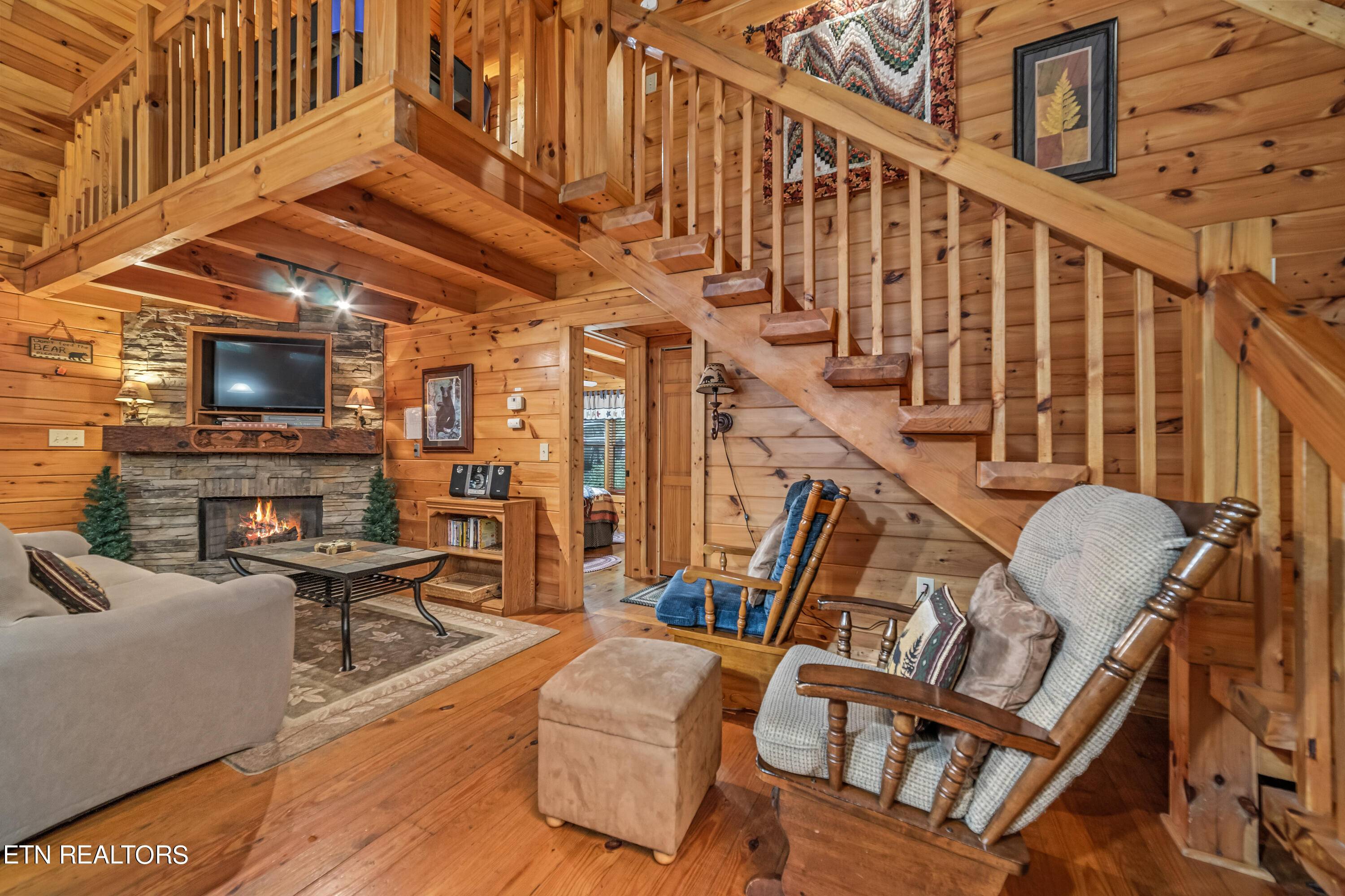 Sevierville, TN 37876,1637 Majestic Oak Way