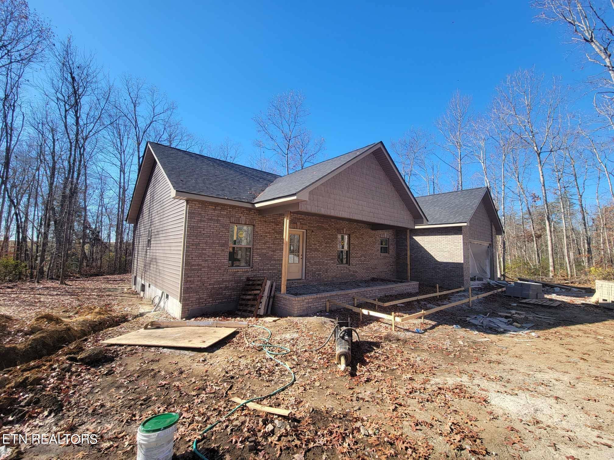 Grimsley, TN 38565,123 Barrett LN