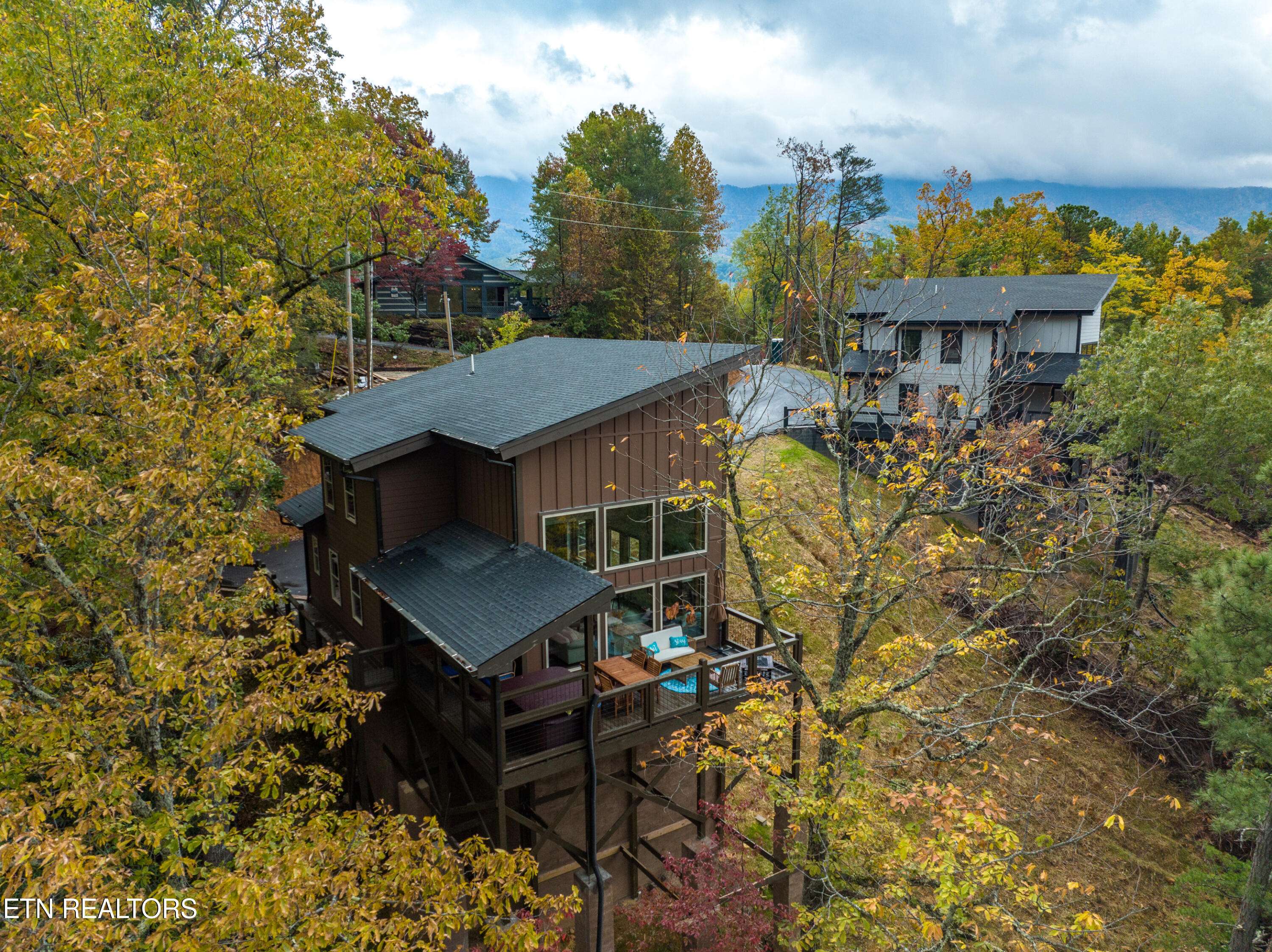 Gatlinburg, TN 37738,1119 Mathis Hollow Road