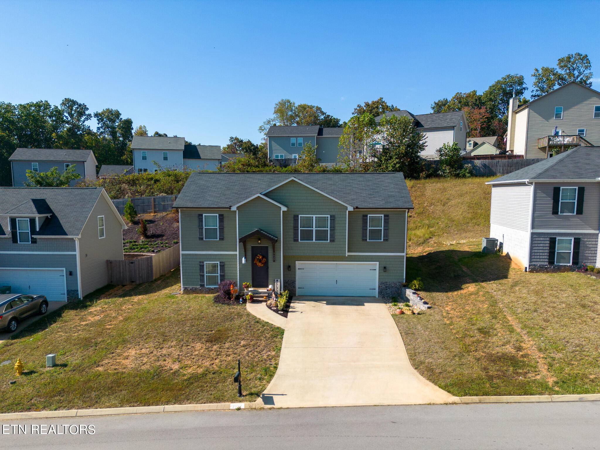 Powell, TN 37849,7927 Poplar Grove LN