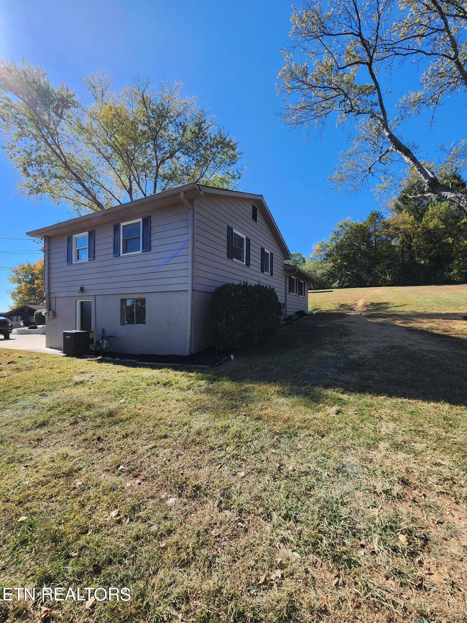 Clinton, TN 37716,156 Hudson LN