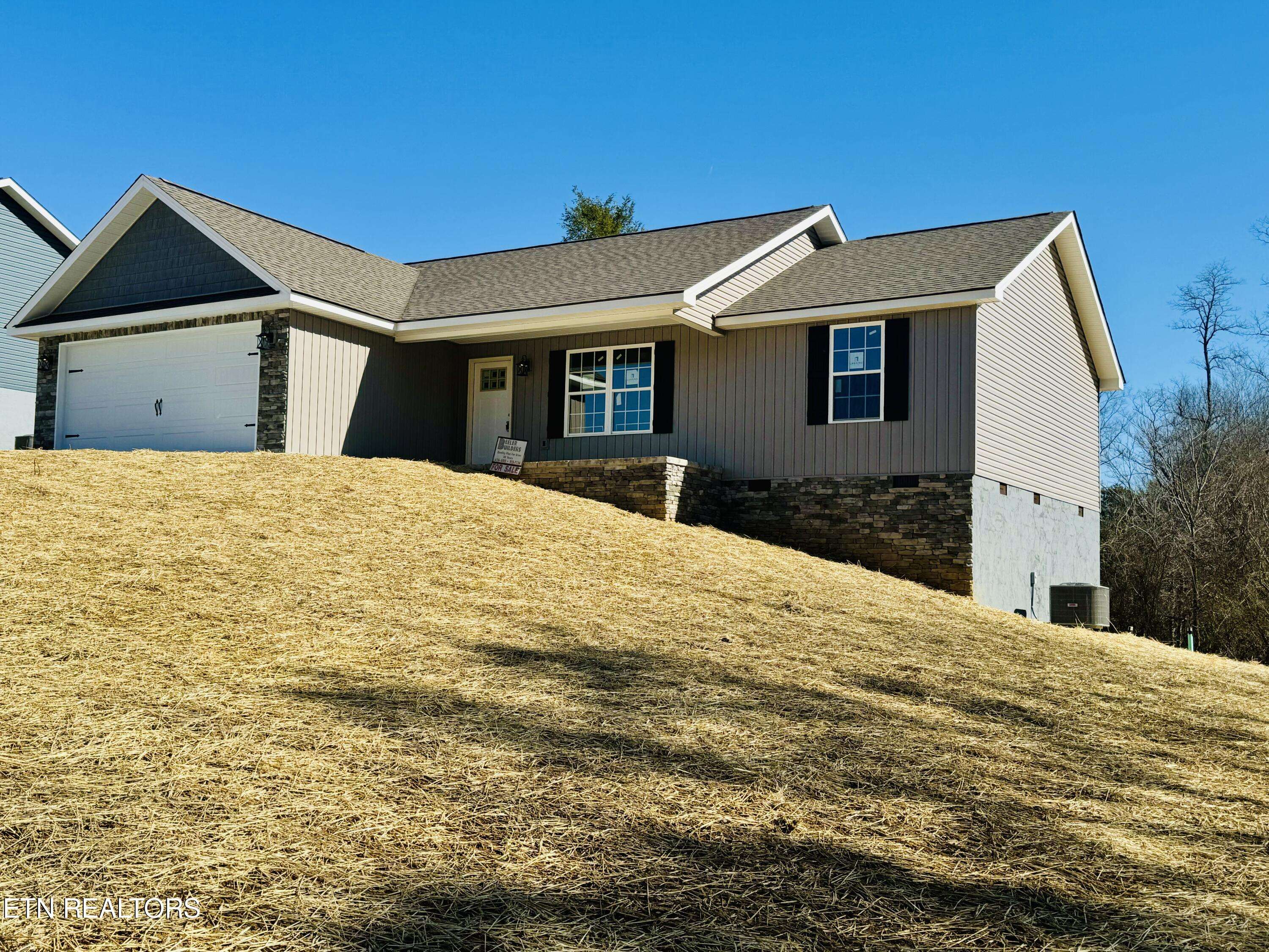 Tazewell, TN 37879,100 BRAY LN