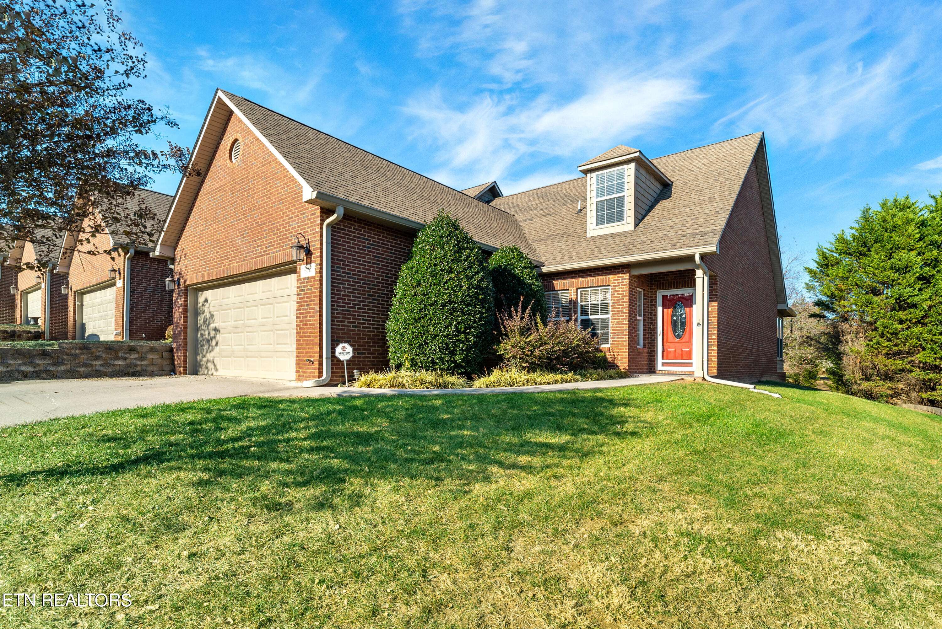 Lenoir City, TN 37772,370 Meadow Walk LN