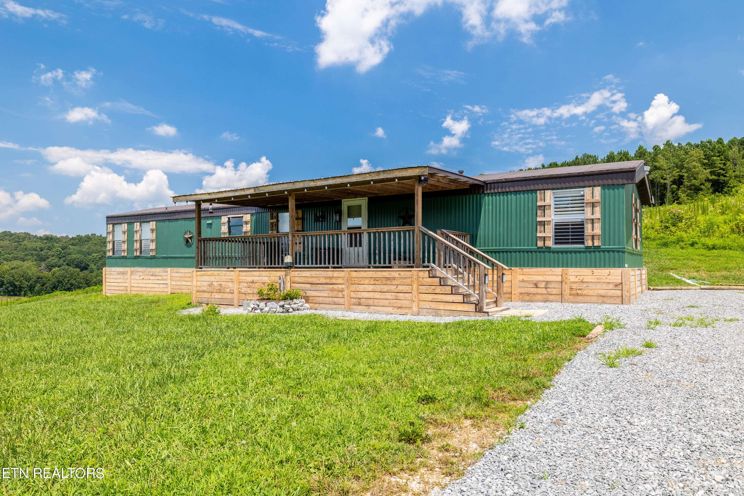 Sweetwater, TN 37874,286 County Road 296