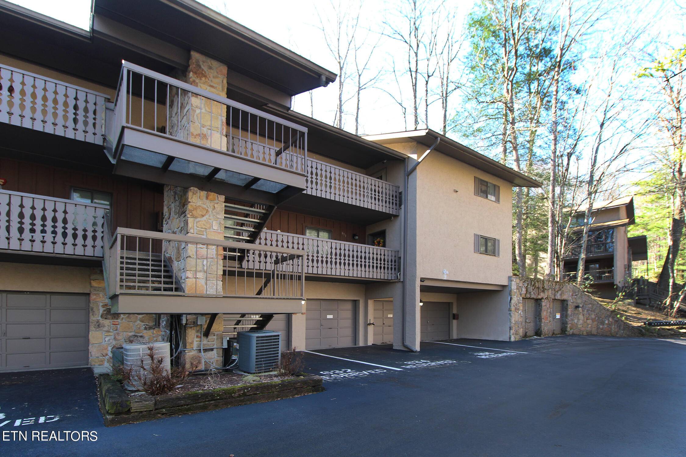 Gatlinburg, TN 37738,1235 Ski Mountain Rd #APT 634