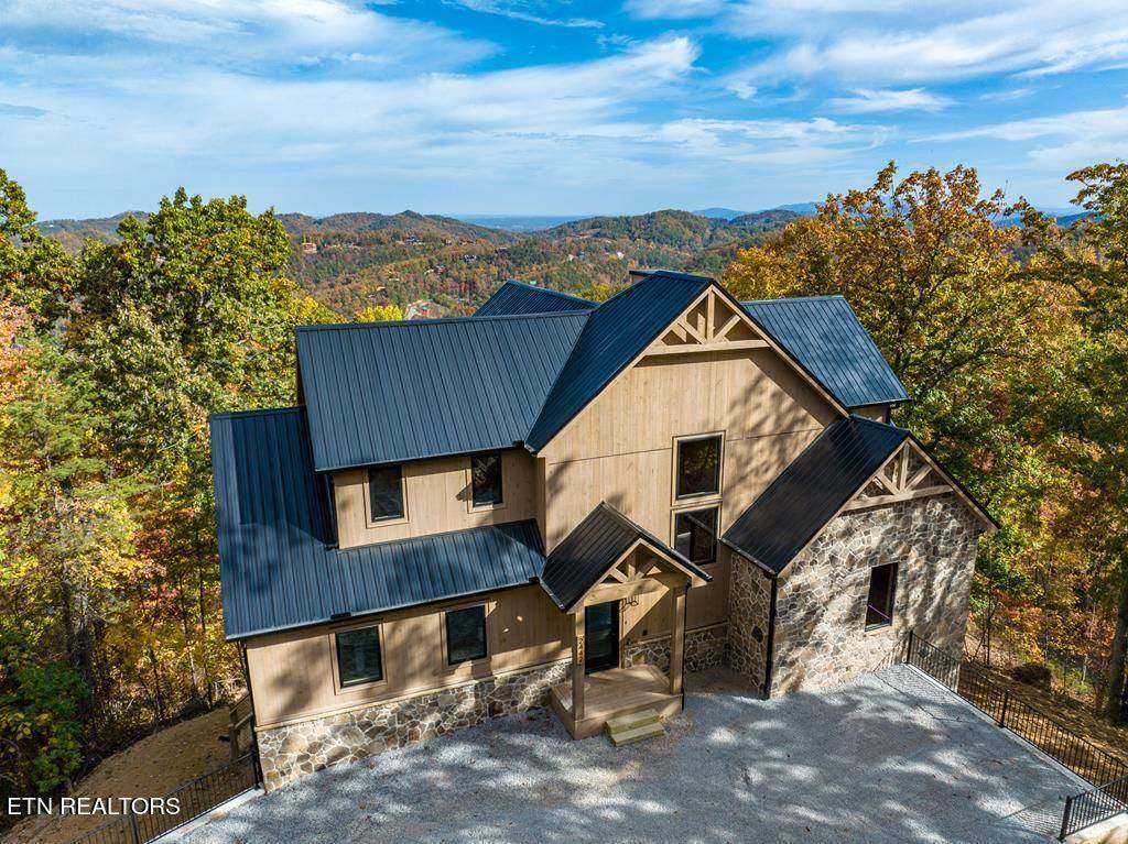 Sevierville, TN 37876,2442 Majestic View WAY